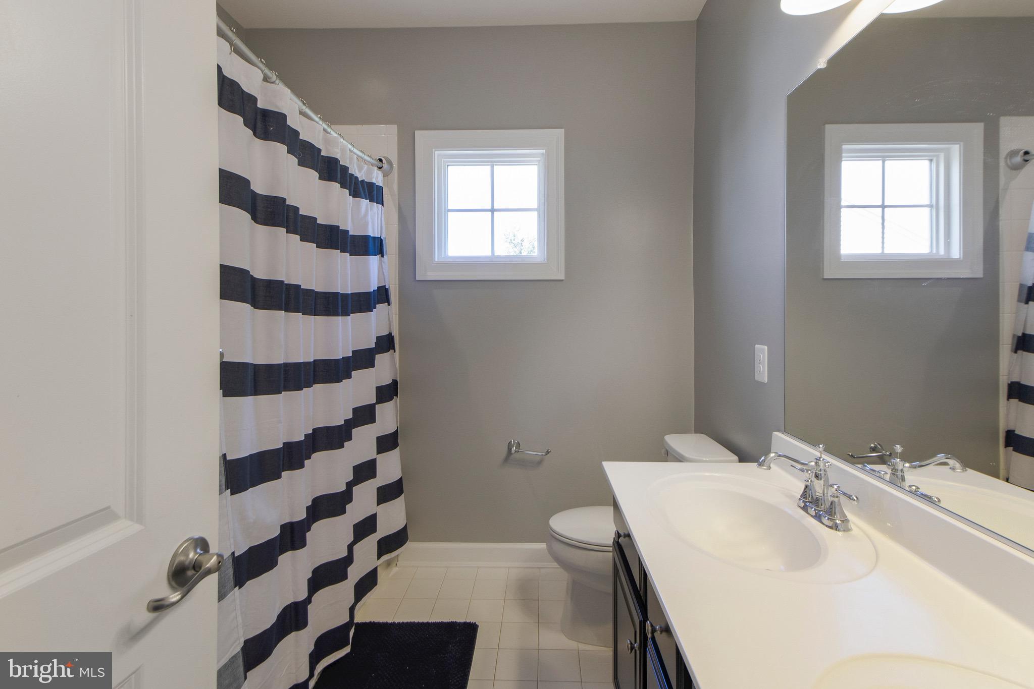 OAK CREEK CLUB - Residential