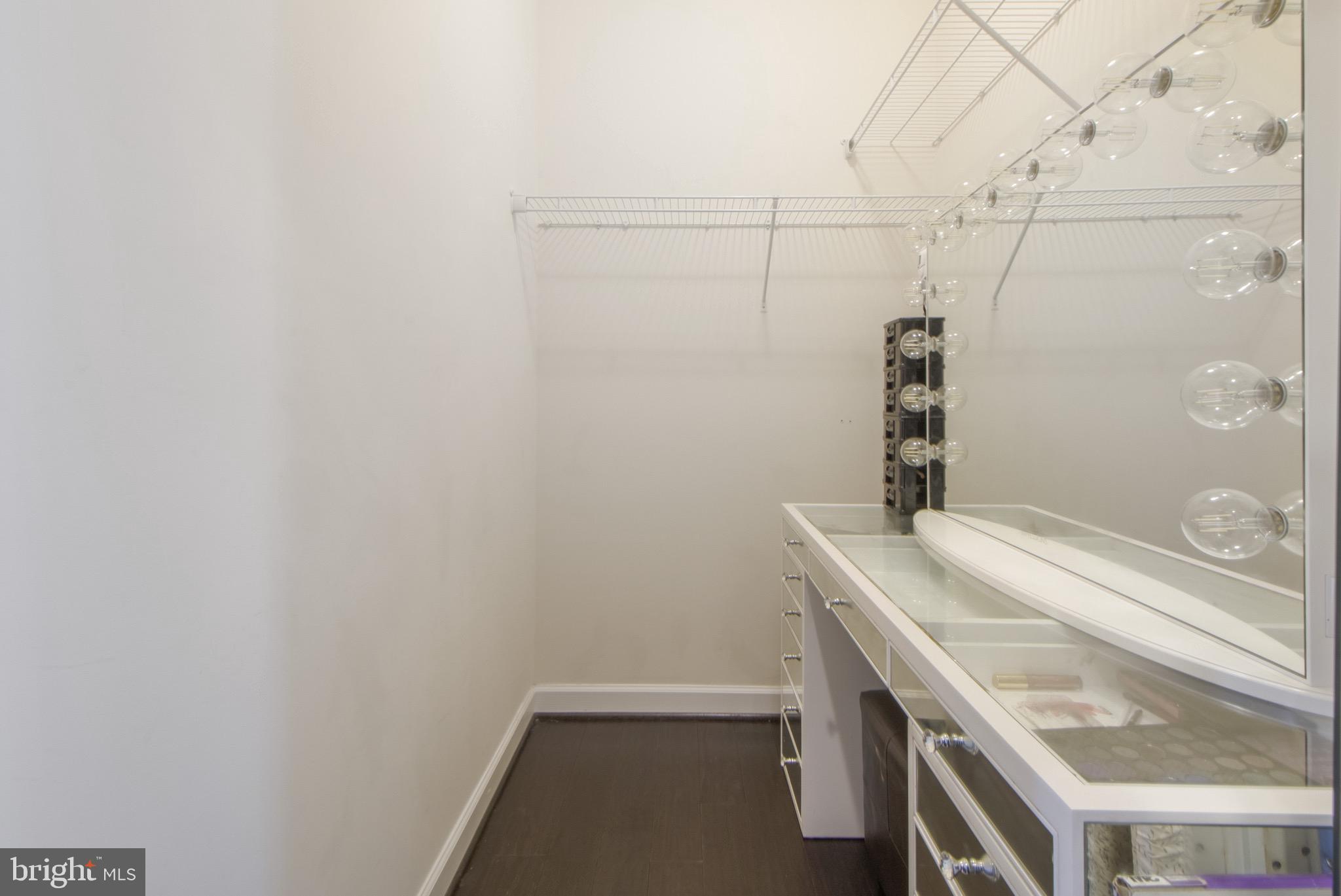 OAK CREEK CLUB - Residential