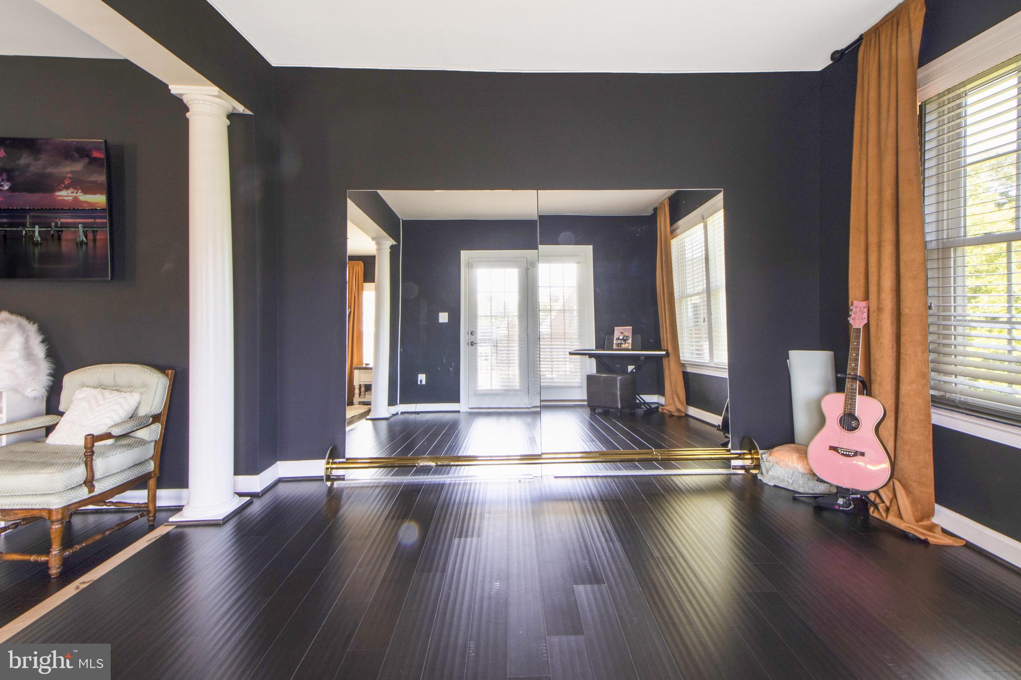 OAK CREEK CLUB - Residential