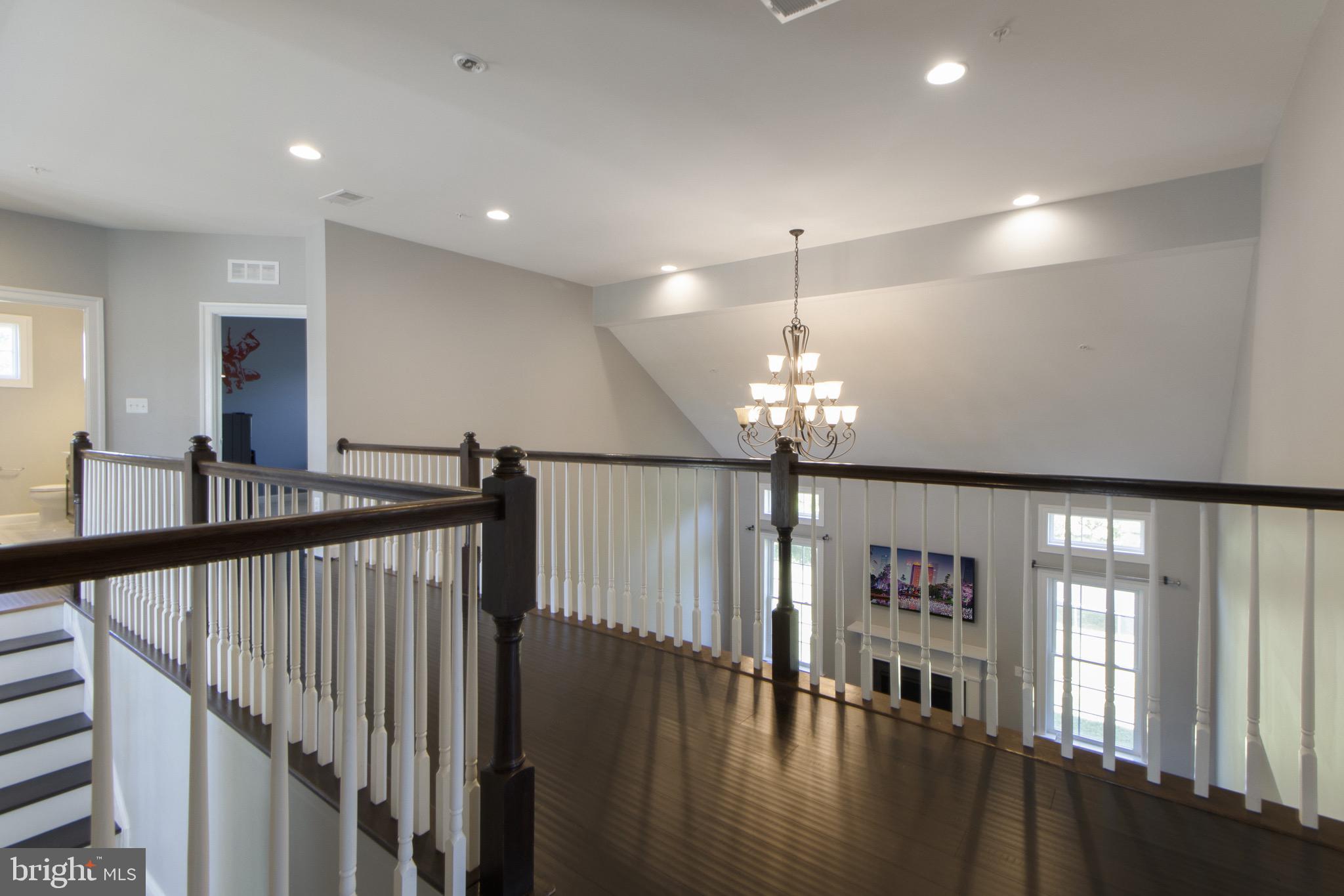 OAK CREEK CLUB - Residential