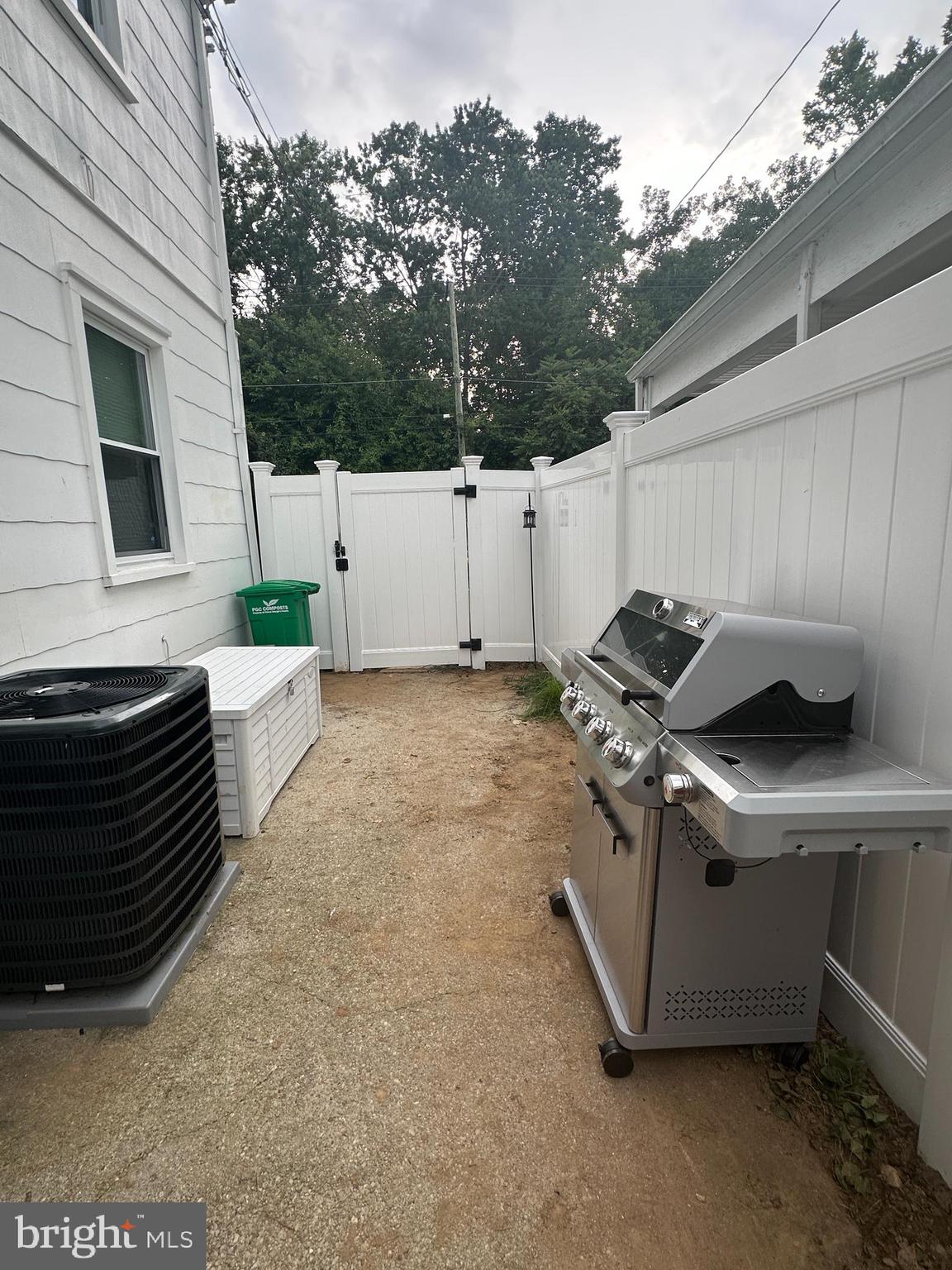 GREEN MEADOWS - Residential