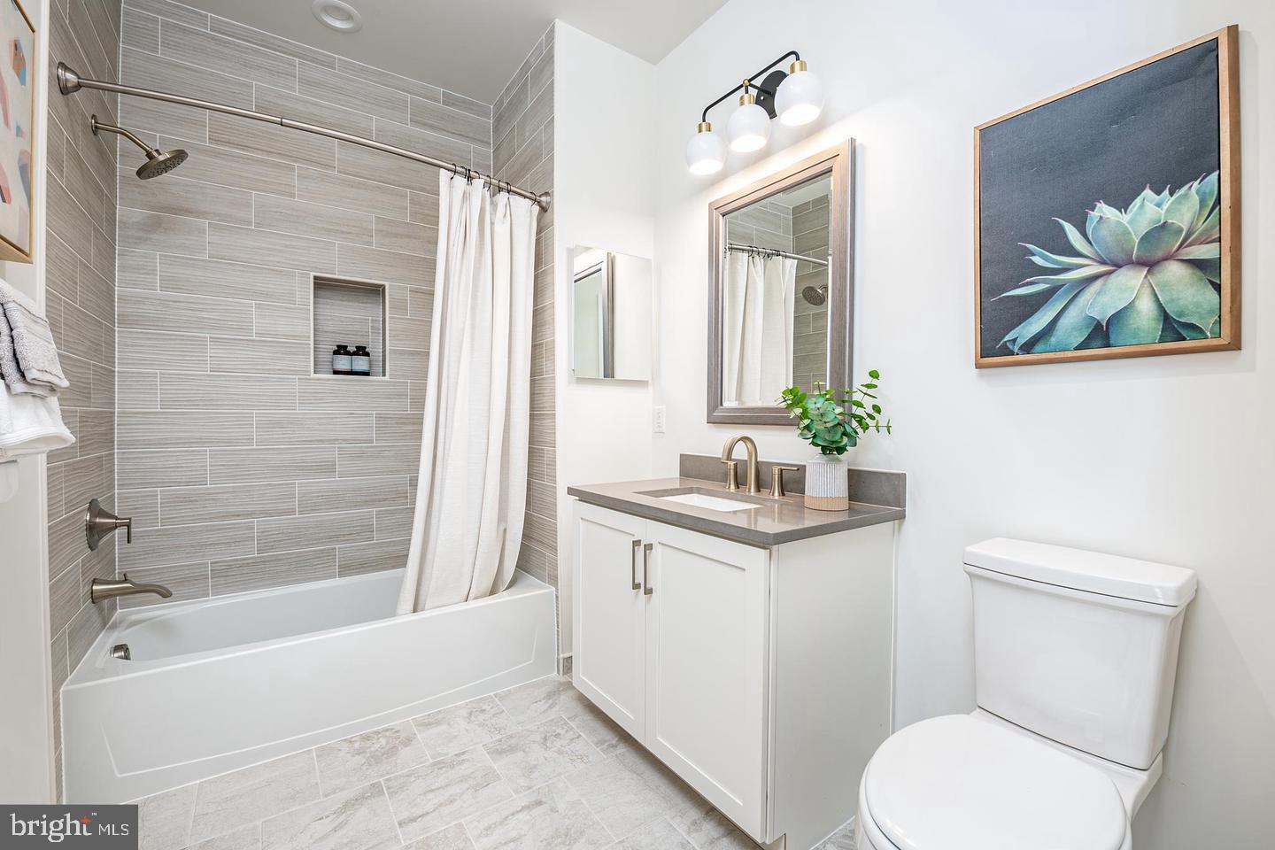 NORTH CHEVY CHASE - Residential Lease