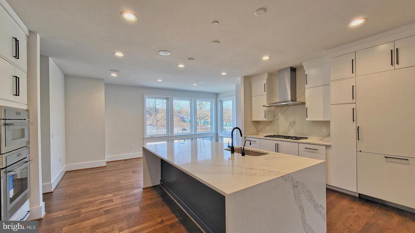 NORTH CHEVY CHASE - Residential Lease