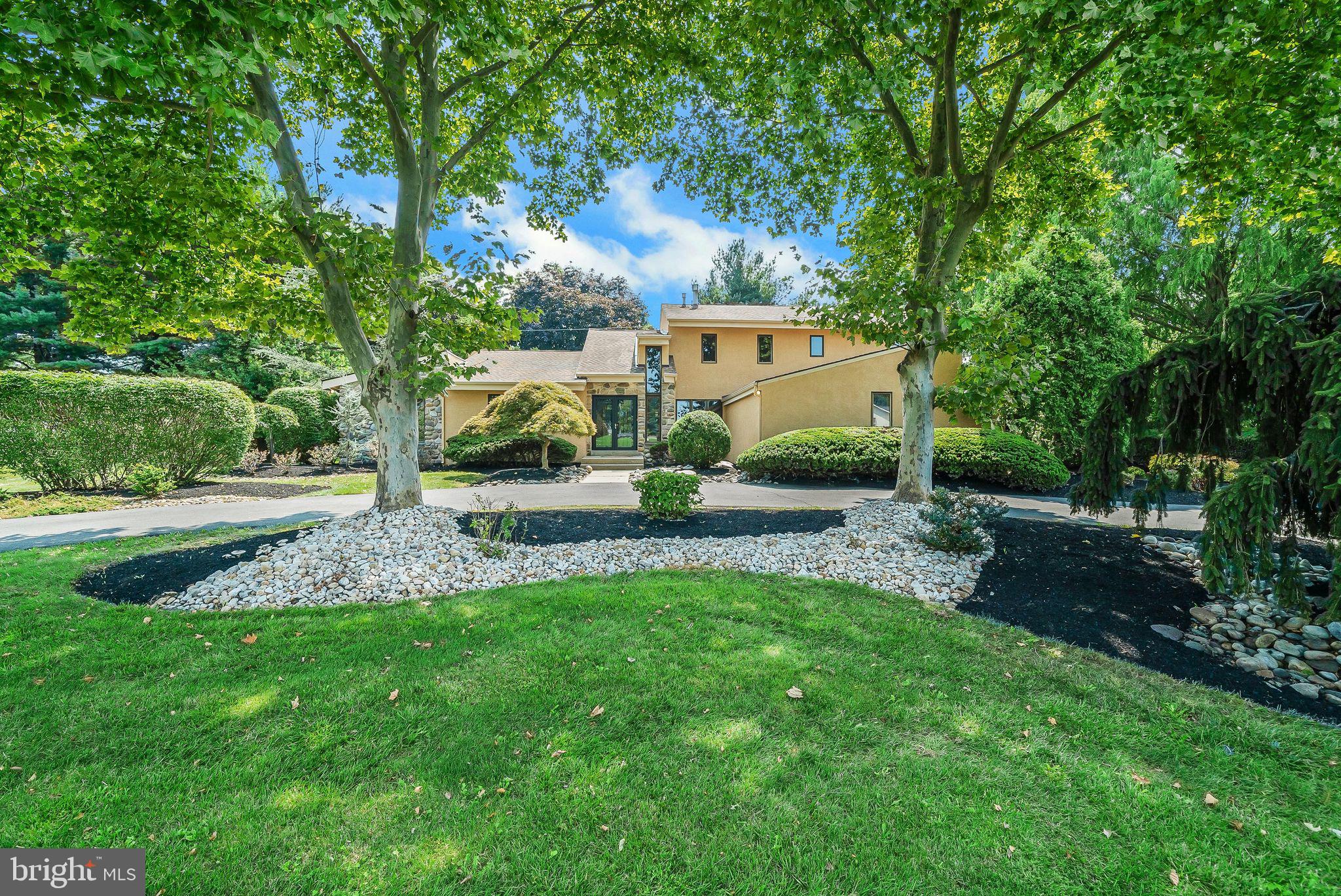 468 LONG LANE