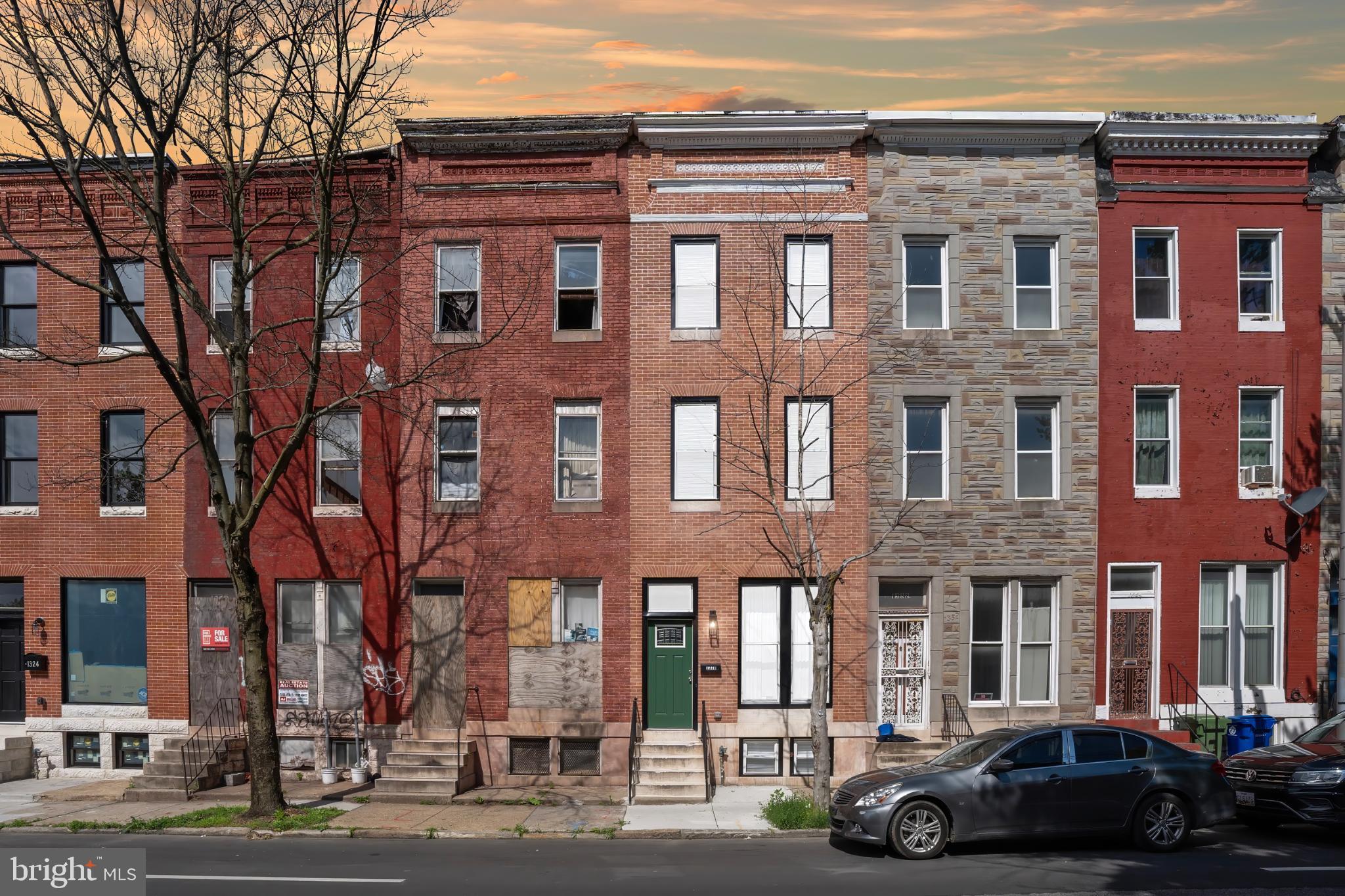 JOHNSTON SQUARE - Residential