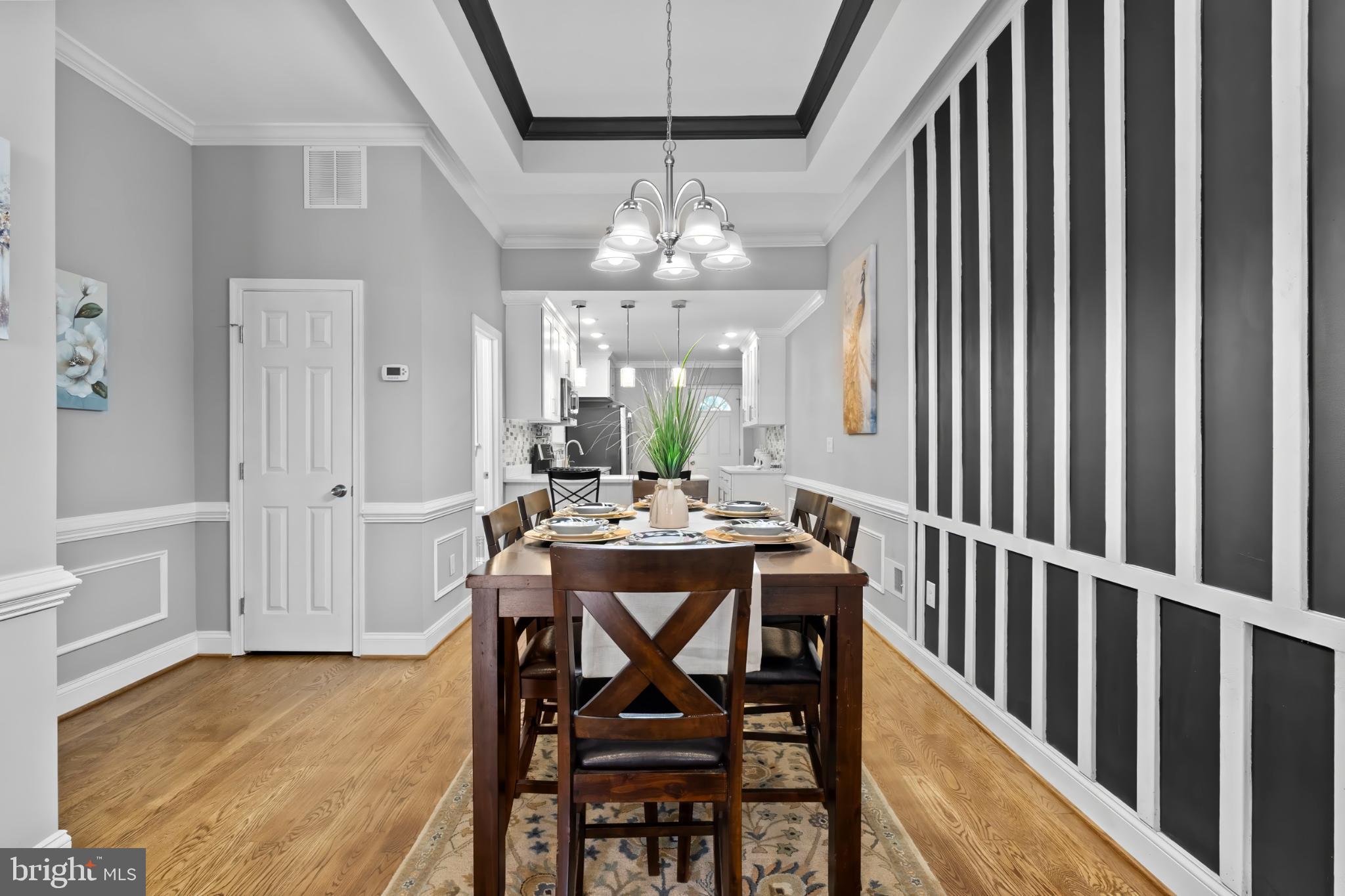 JOHNSTON SQUARE - Residential