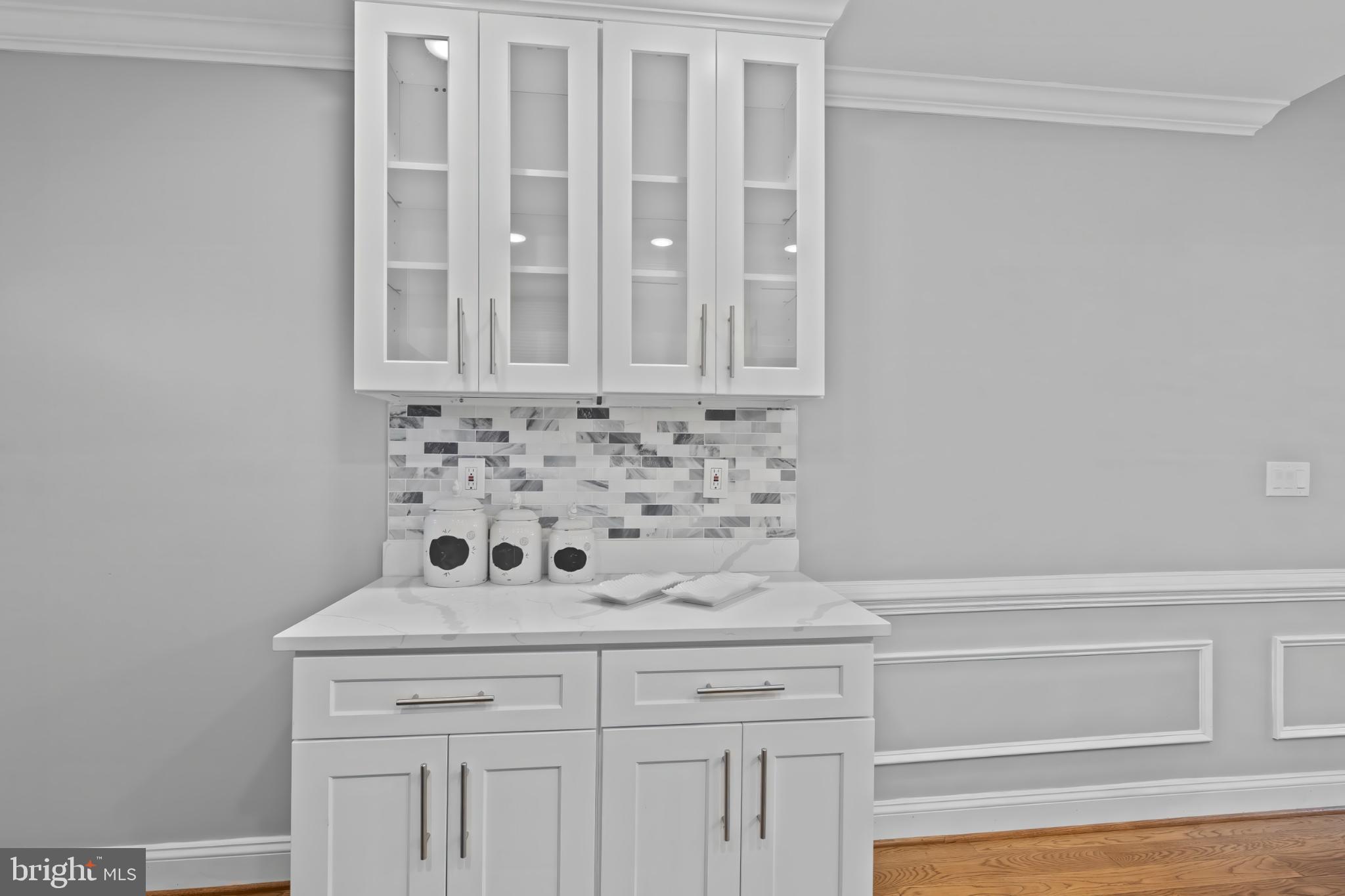 JOHNSTON SQUARE - Residential