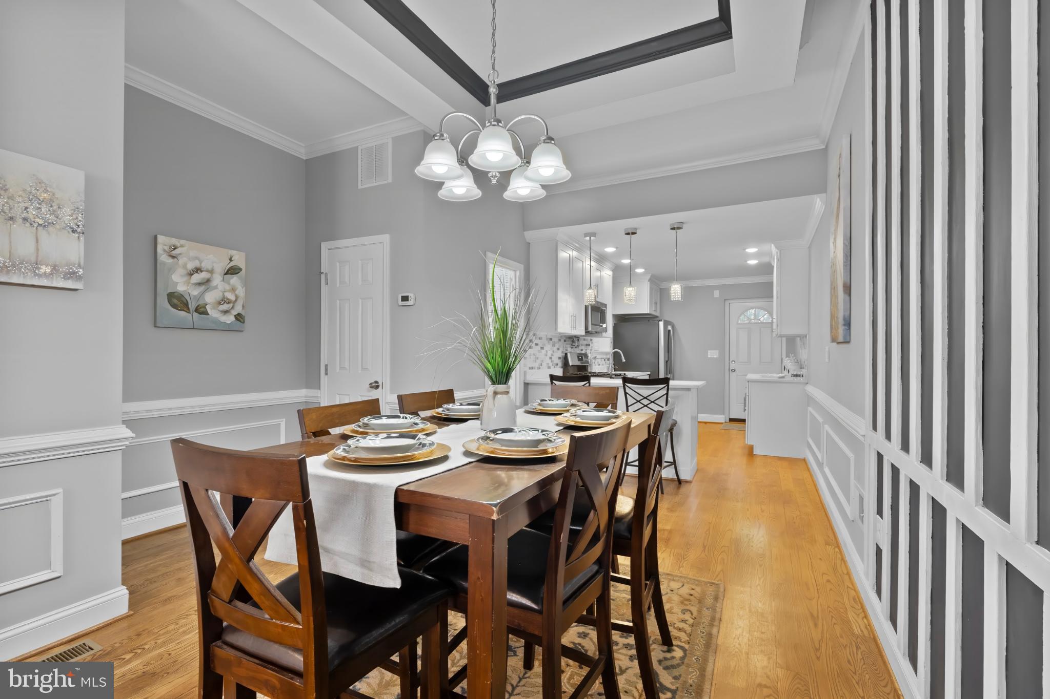 JOHNSTON SQUARE - Residential