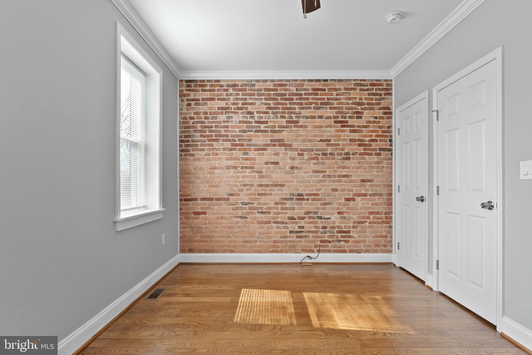 JOHNSTON SQUARE - Residential