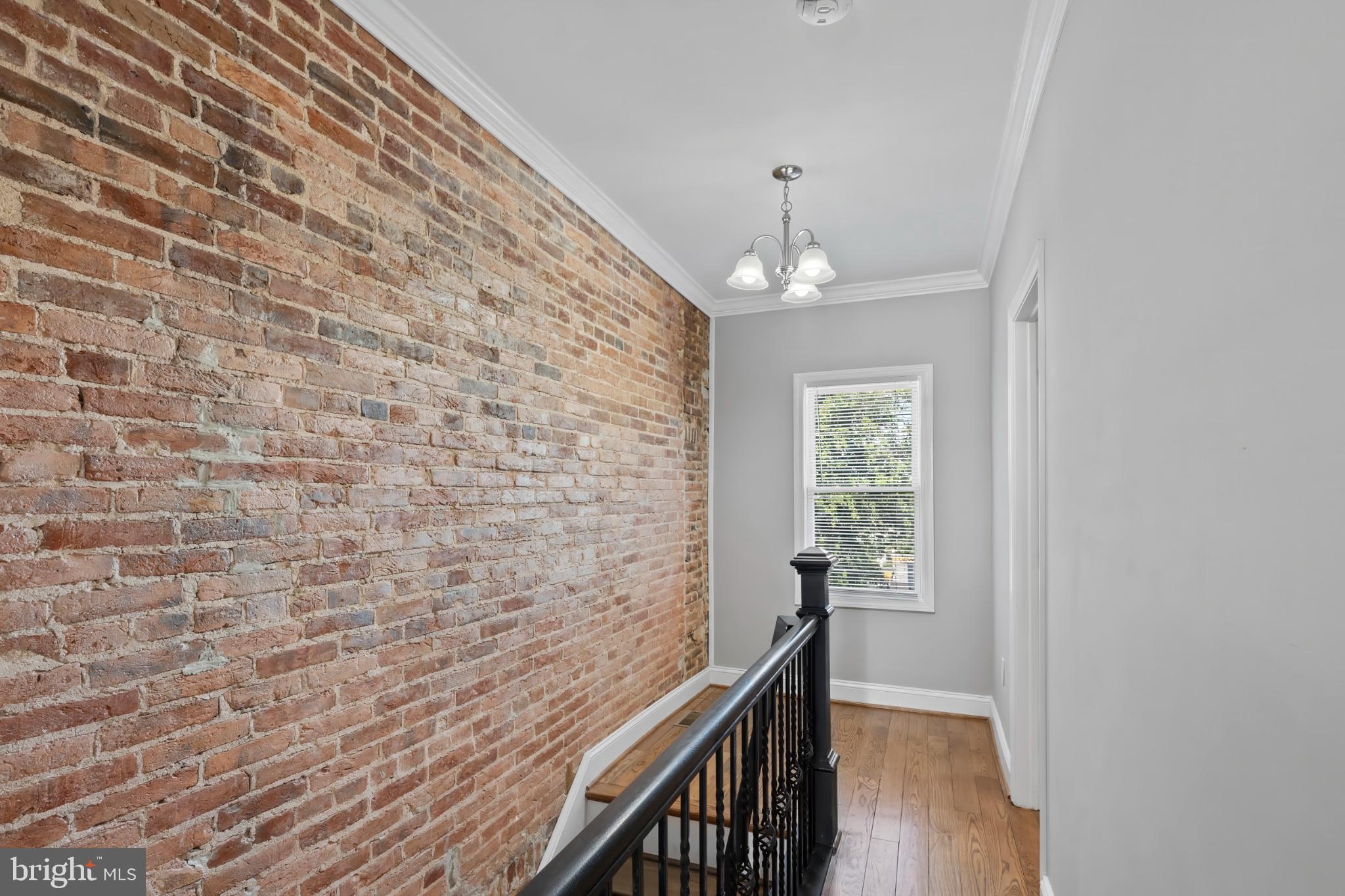 JOHNSTON SQUARE - Residential