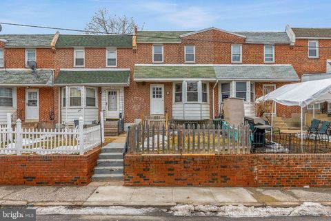 Townhouse For Sale - 432 Grace Road<br/> UPPER DARBY, PA 19082
