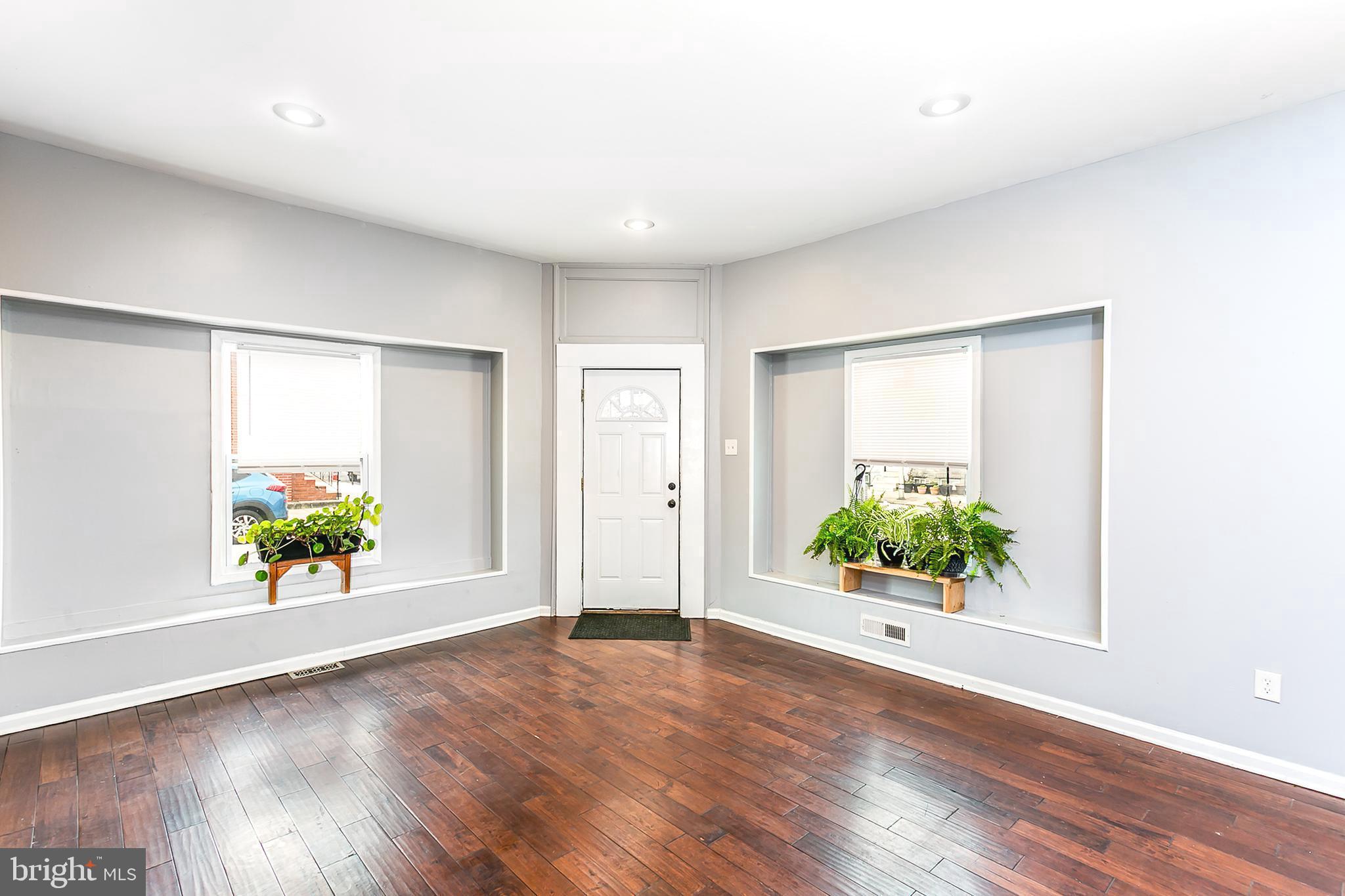 HIGHLANDTOWN - Residential