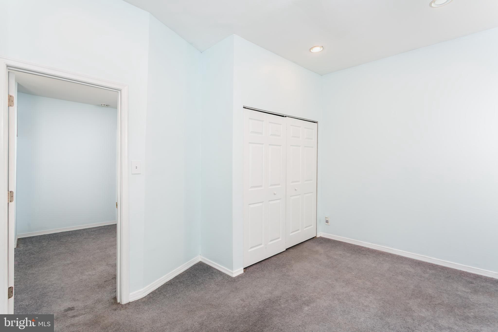 HIGHLANDTOWN - Residential