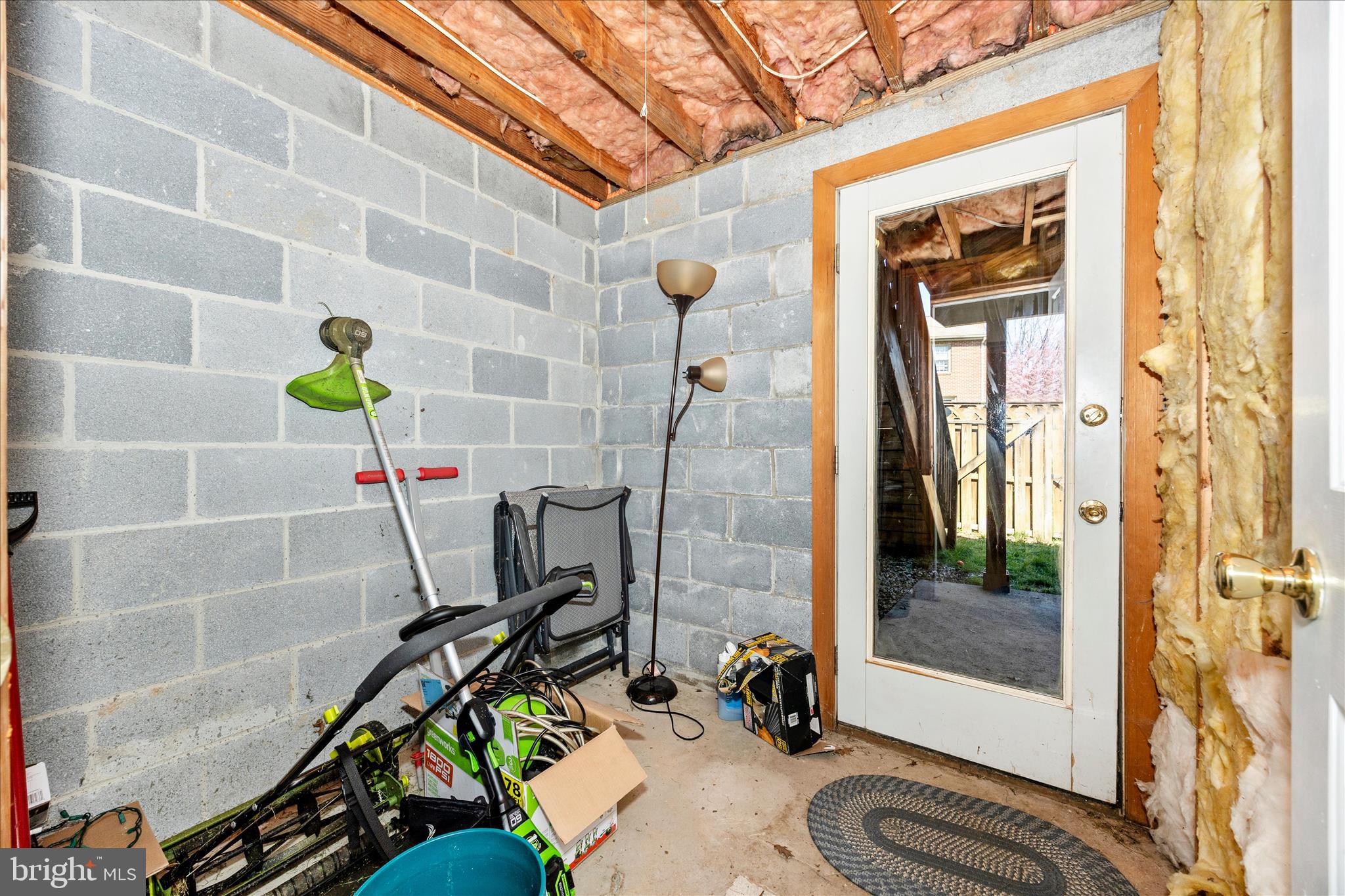 WATERSIDE - Residential