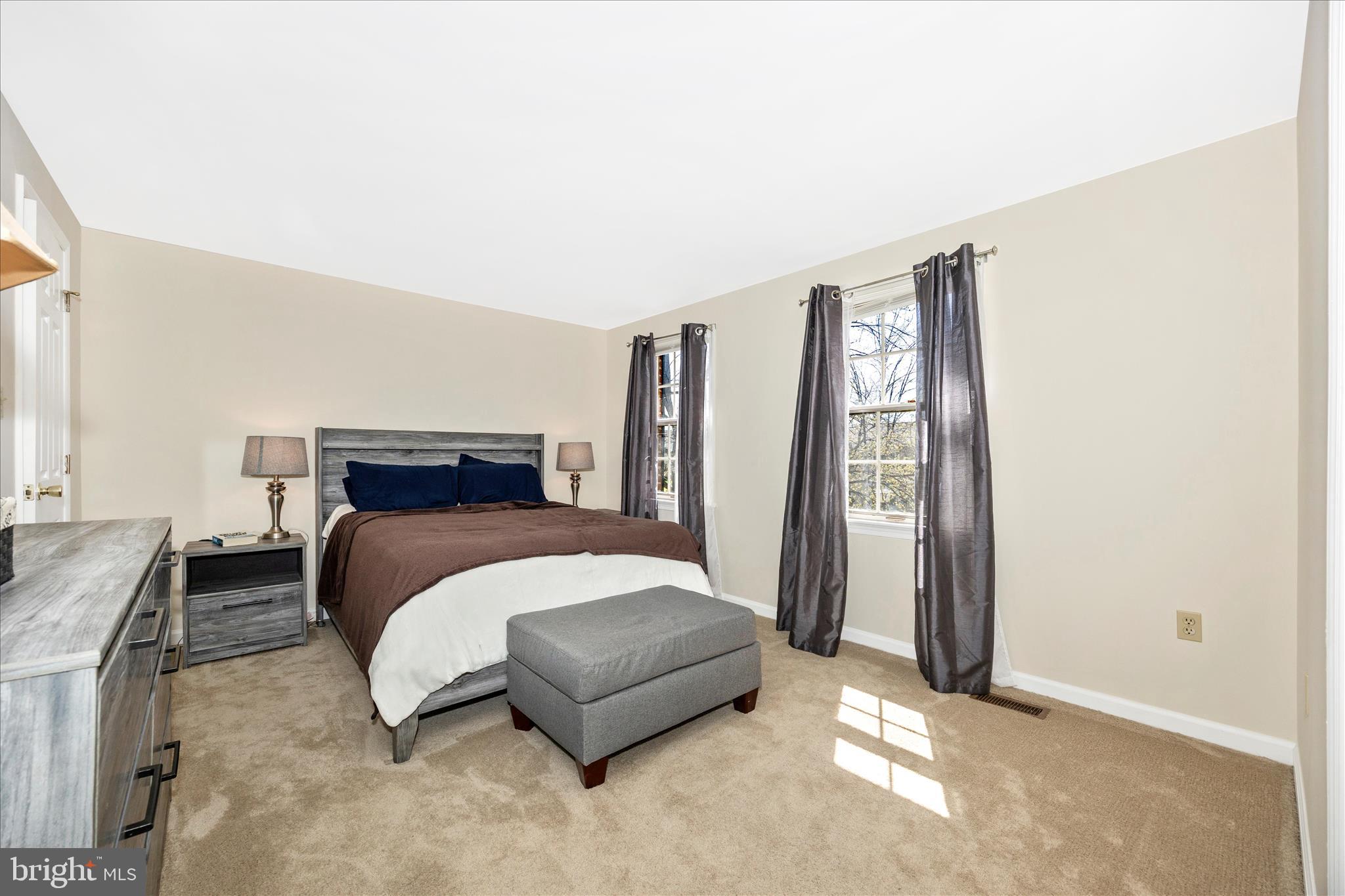 WATERSIDE - Residential