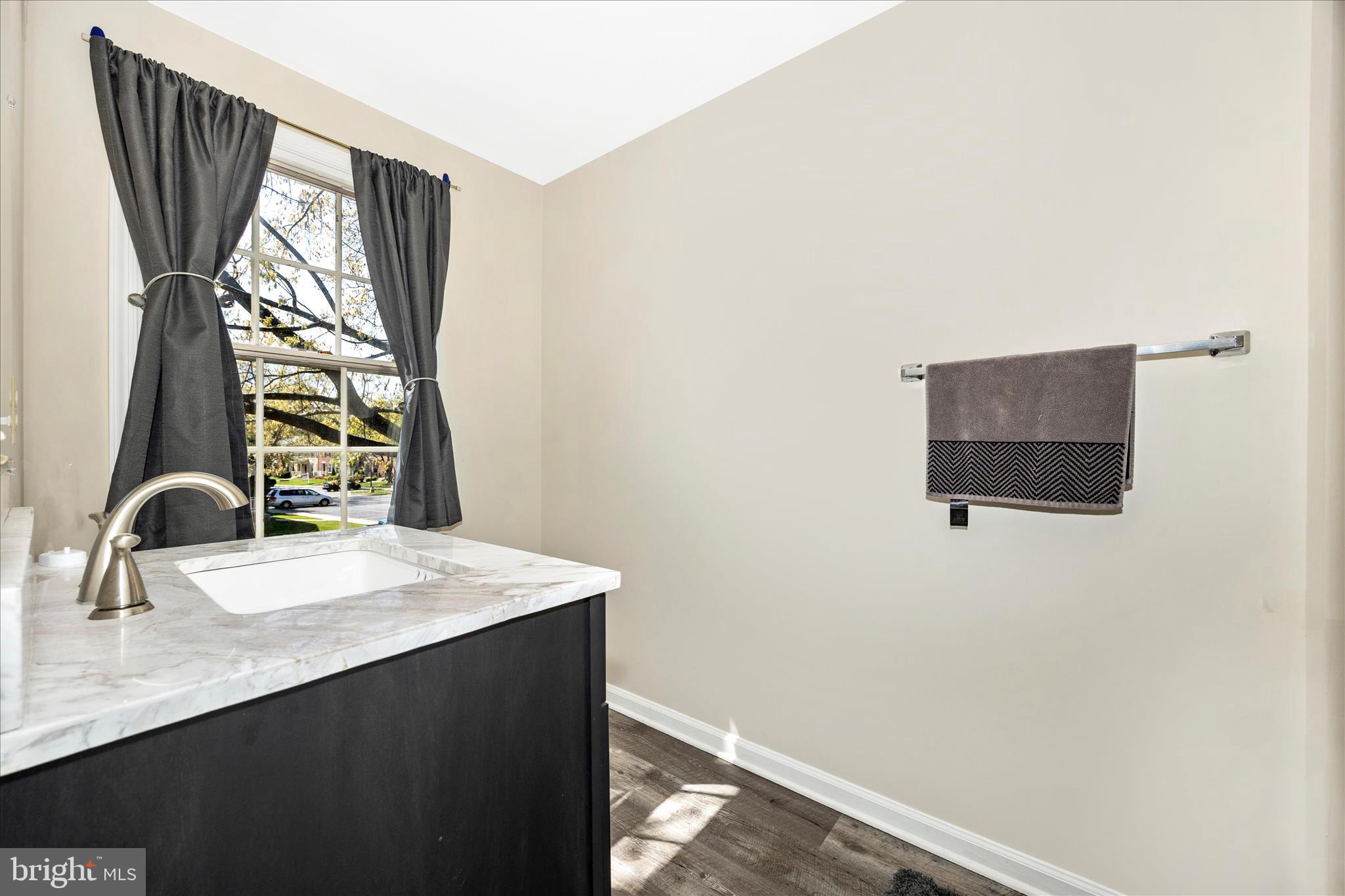 WATERSIDE - Residential