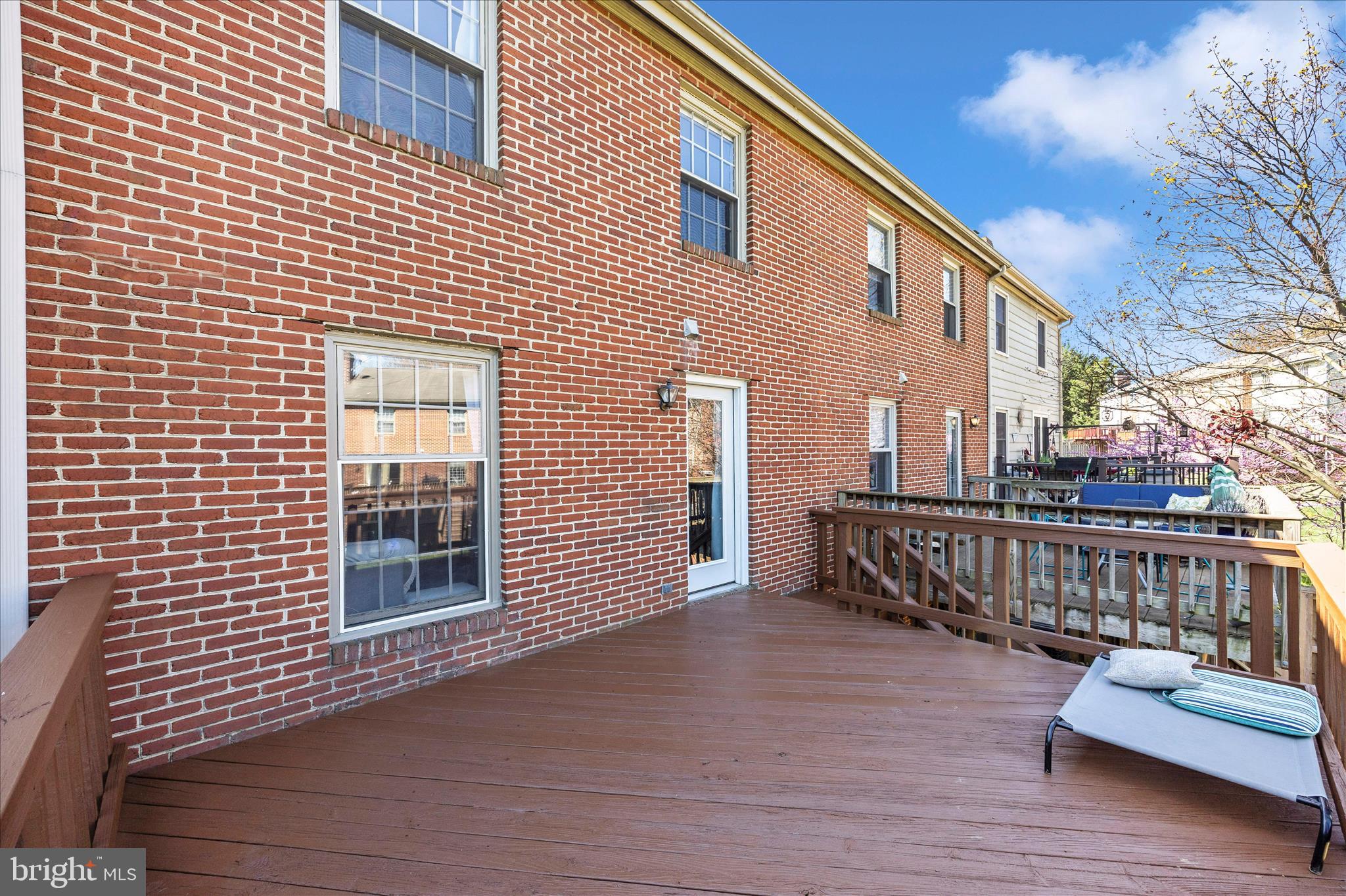 WATERSIDE - Residential