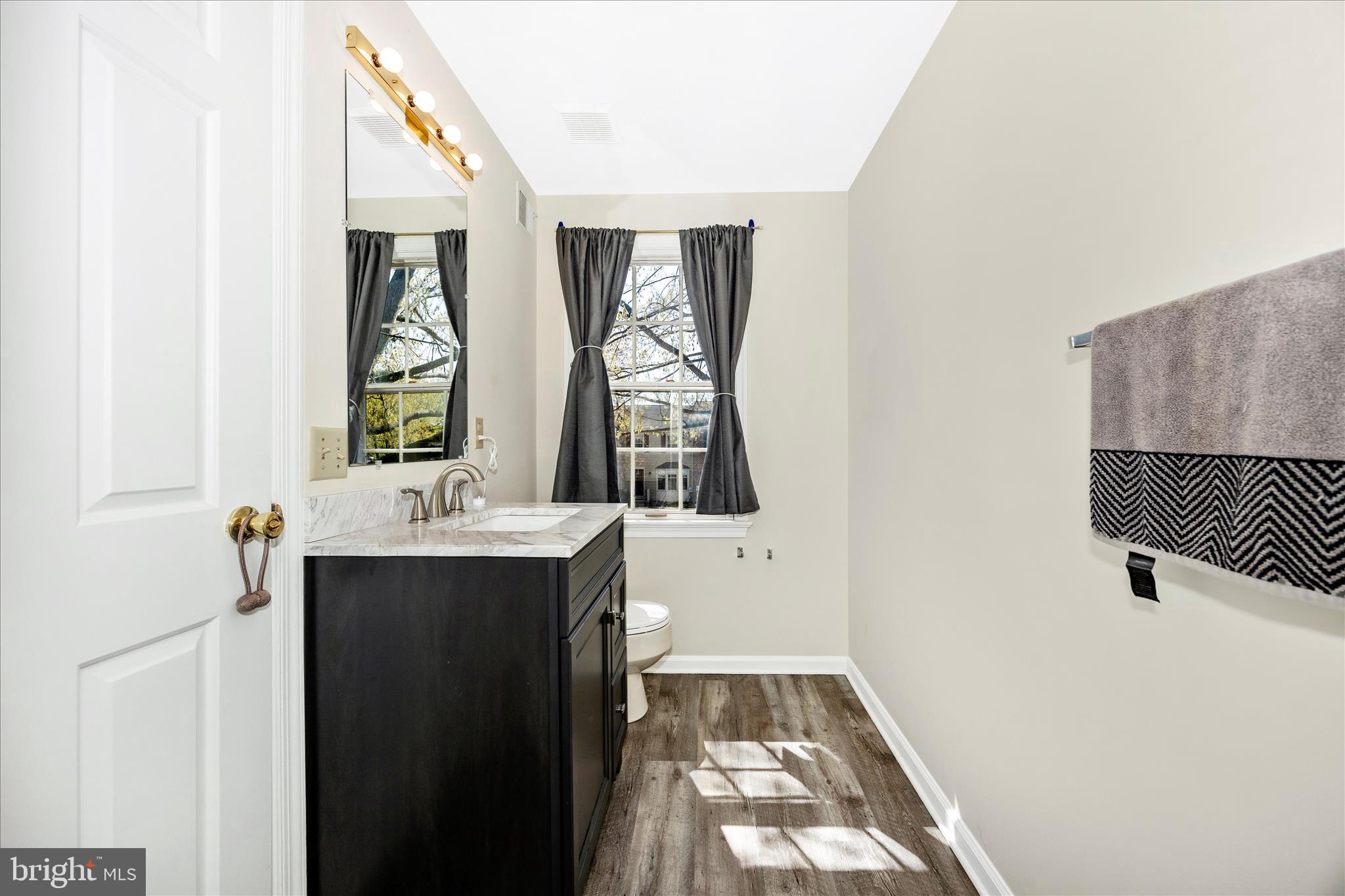 WATERSIDE - Residential