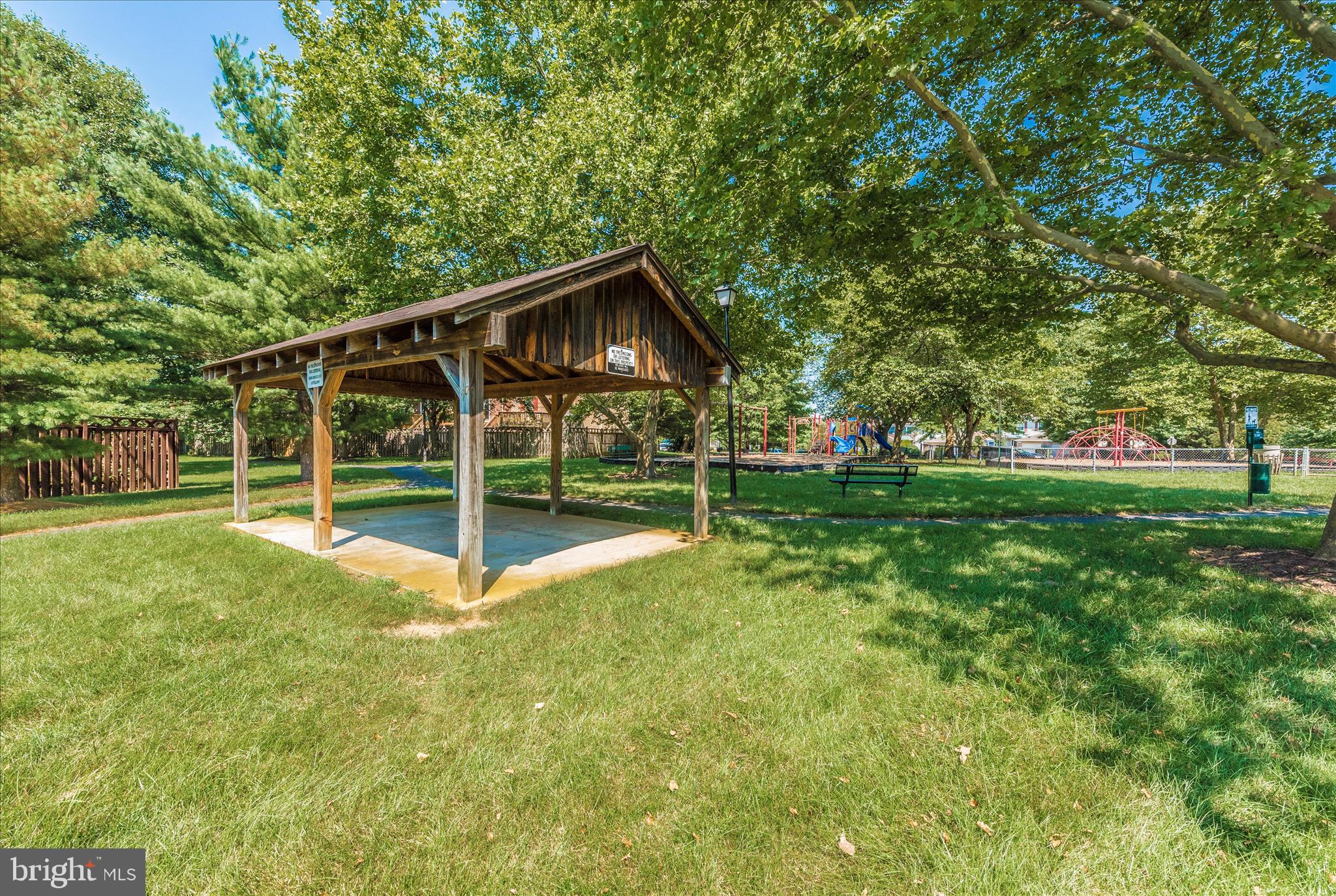 WATERSIDE - Residential