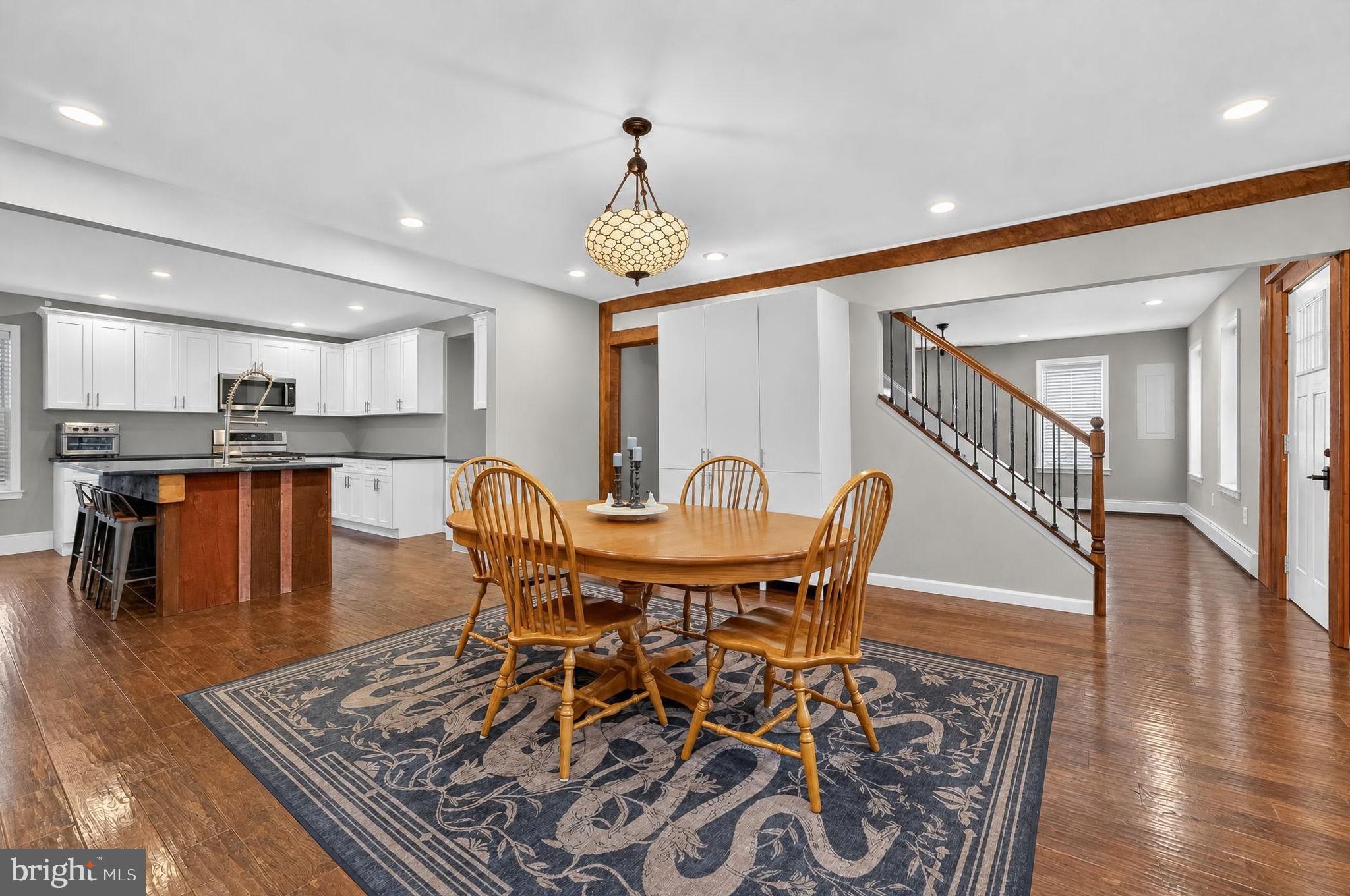 3097 RIVER ROAD
