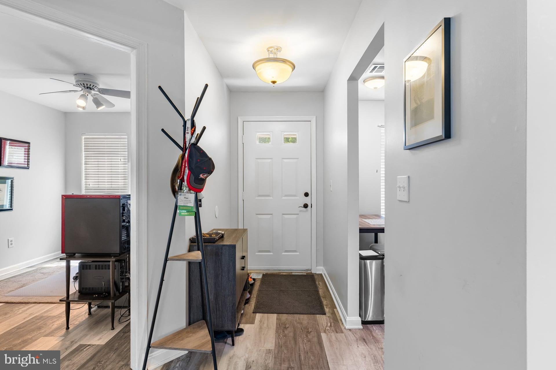 704 CAMBRIDGE CT U-0037
