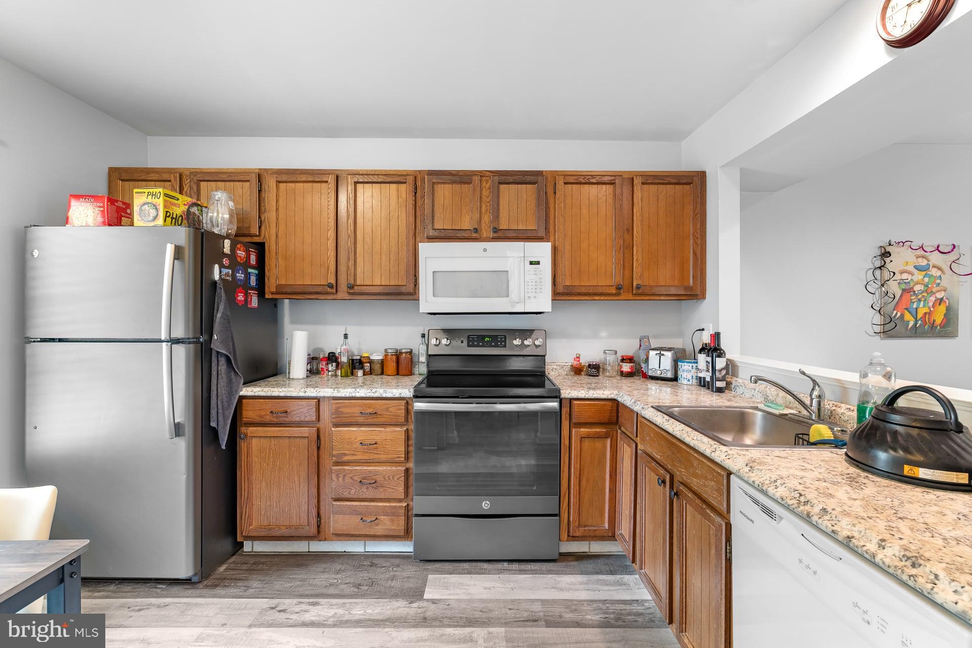 704 CAMBRIDGE CT U-0037