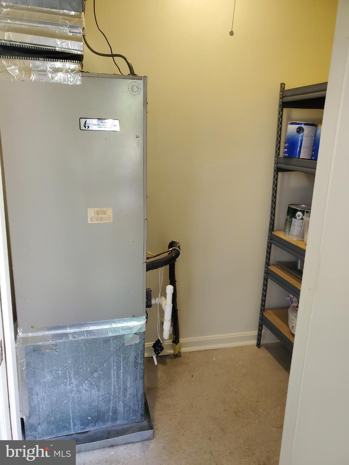 CROMWELL FOUNTAIN - Residential