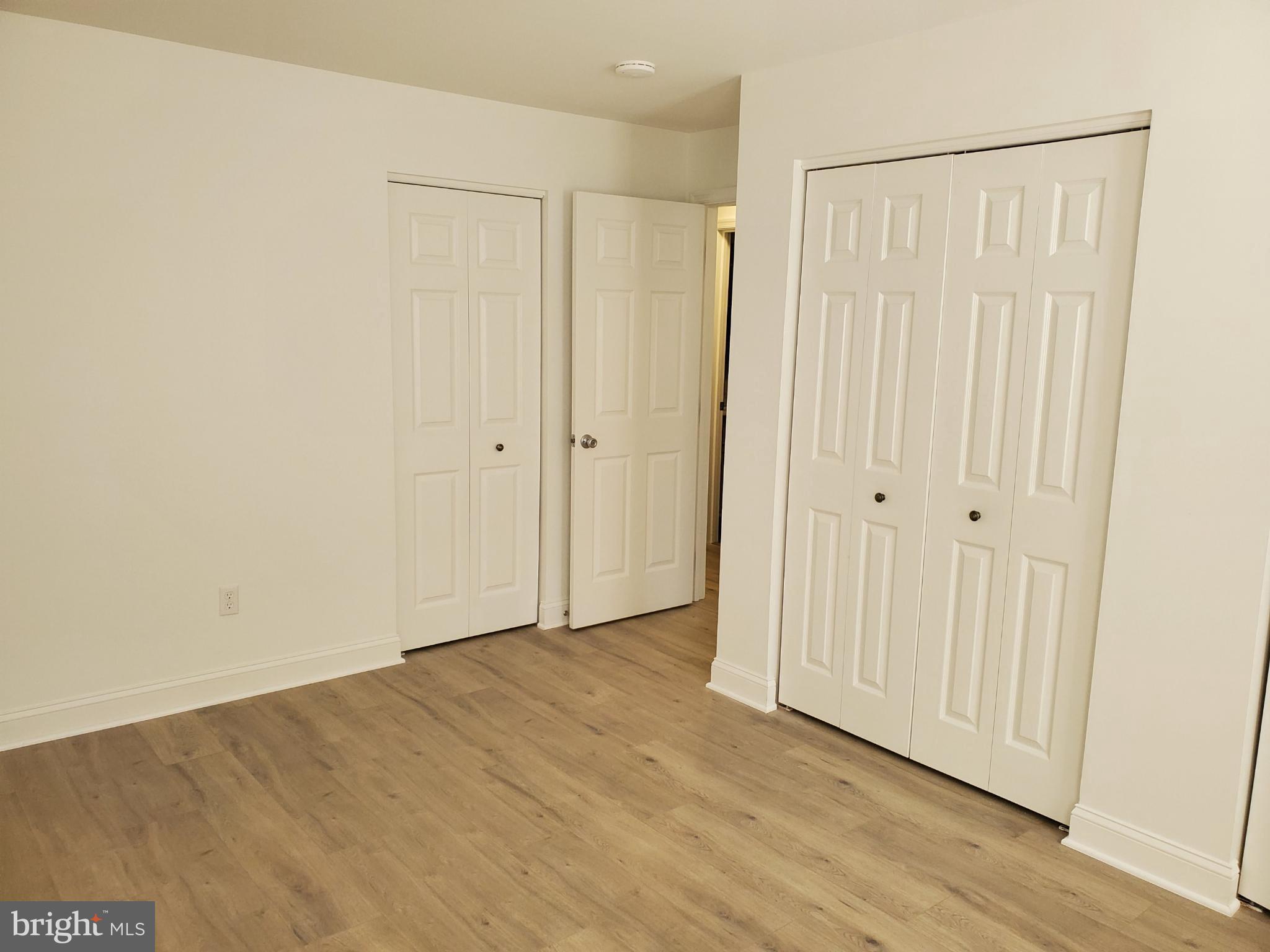 CROMWELL FOUNTAIN - Residential