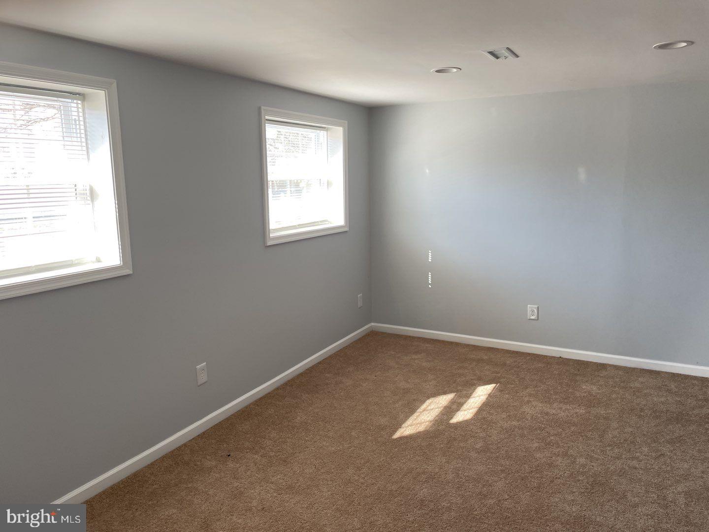 HARMANS WOODS - Residential Lease