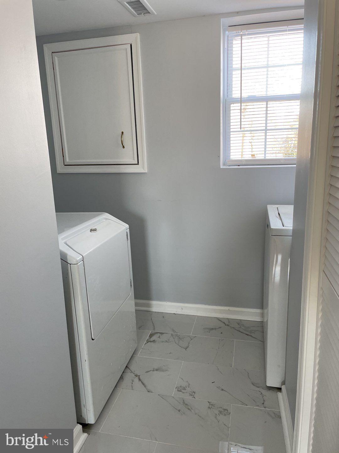 HARMANS WOODS - Residential Lease