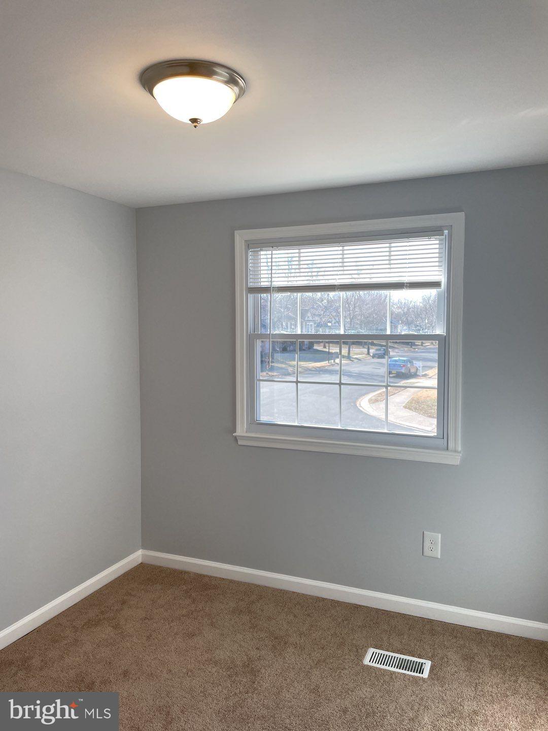 HARMANS WOODS - Residential Lease