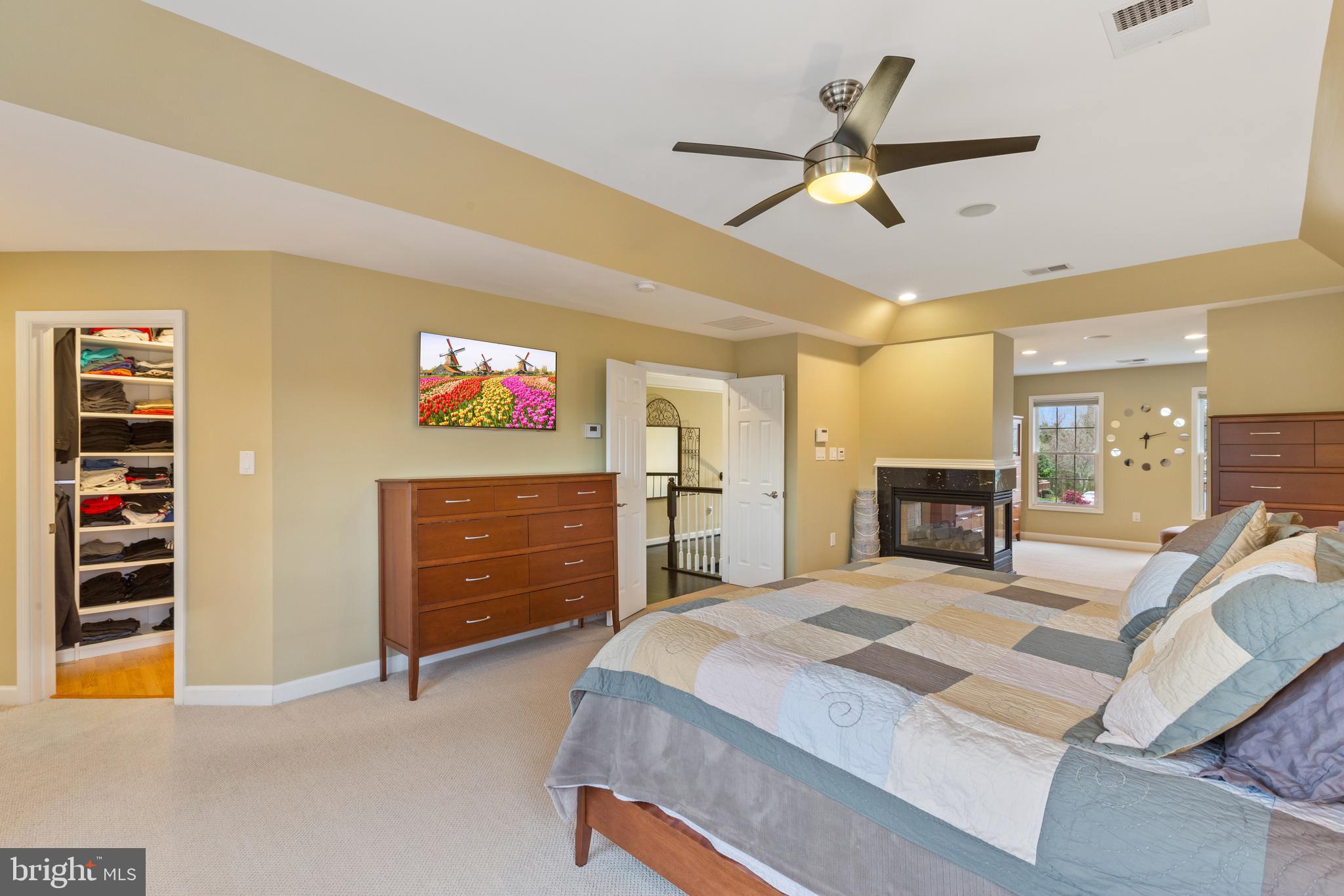 ASHBURN FARM - Residential