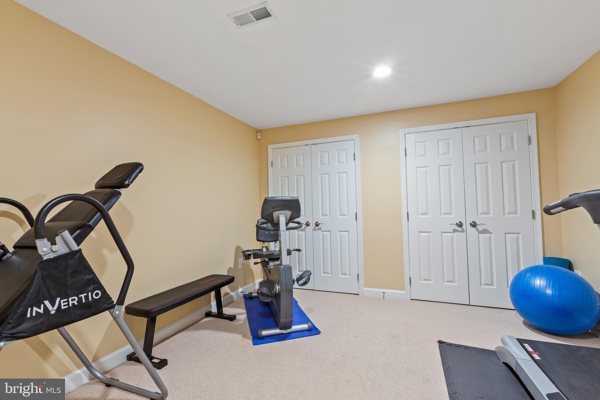 ASHBURN FARM - Residential