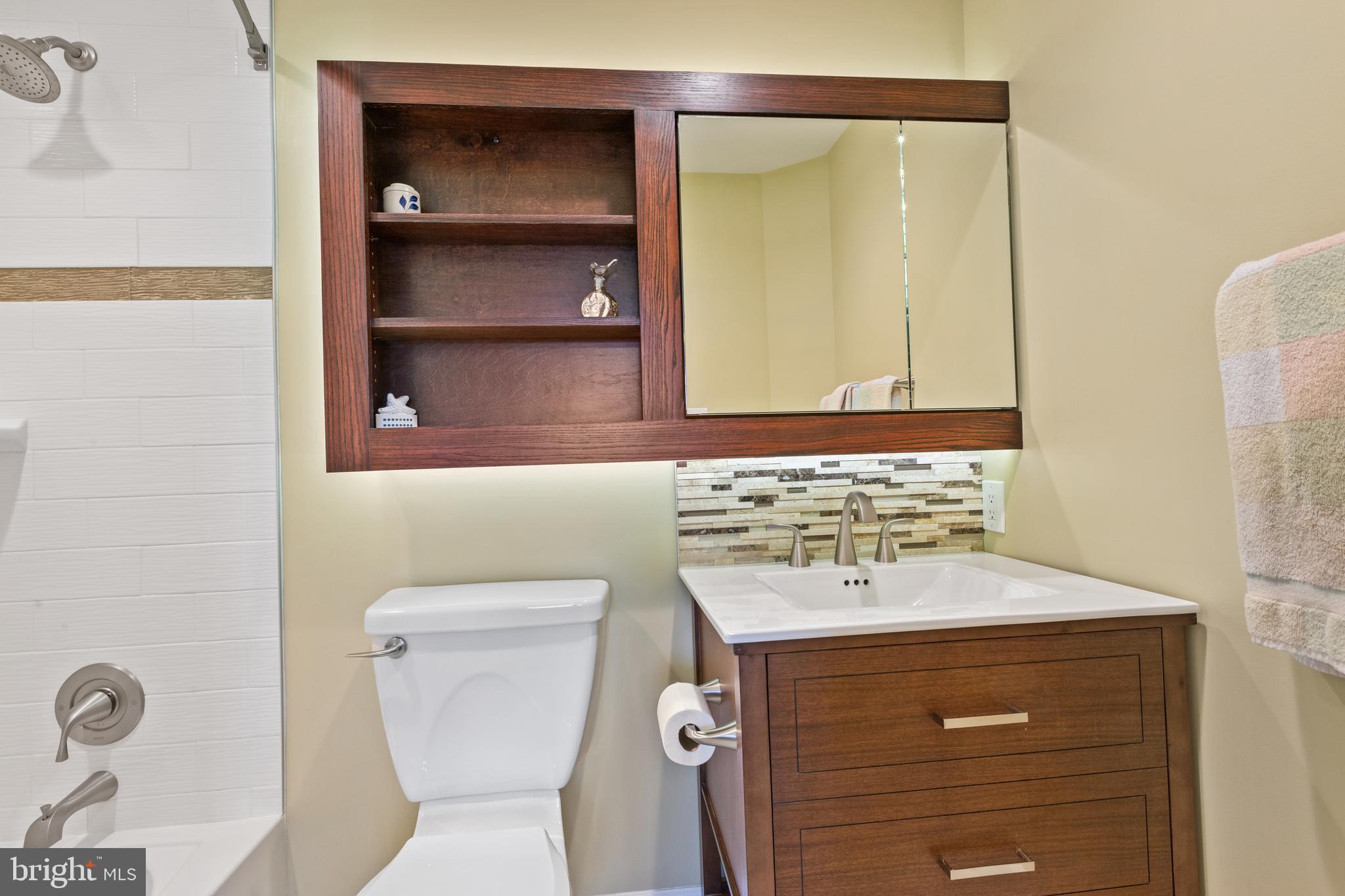 ASHBURN FARM - Residential