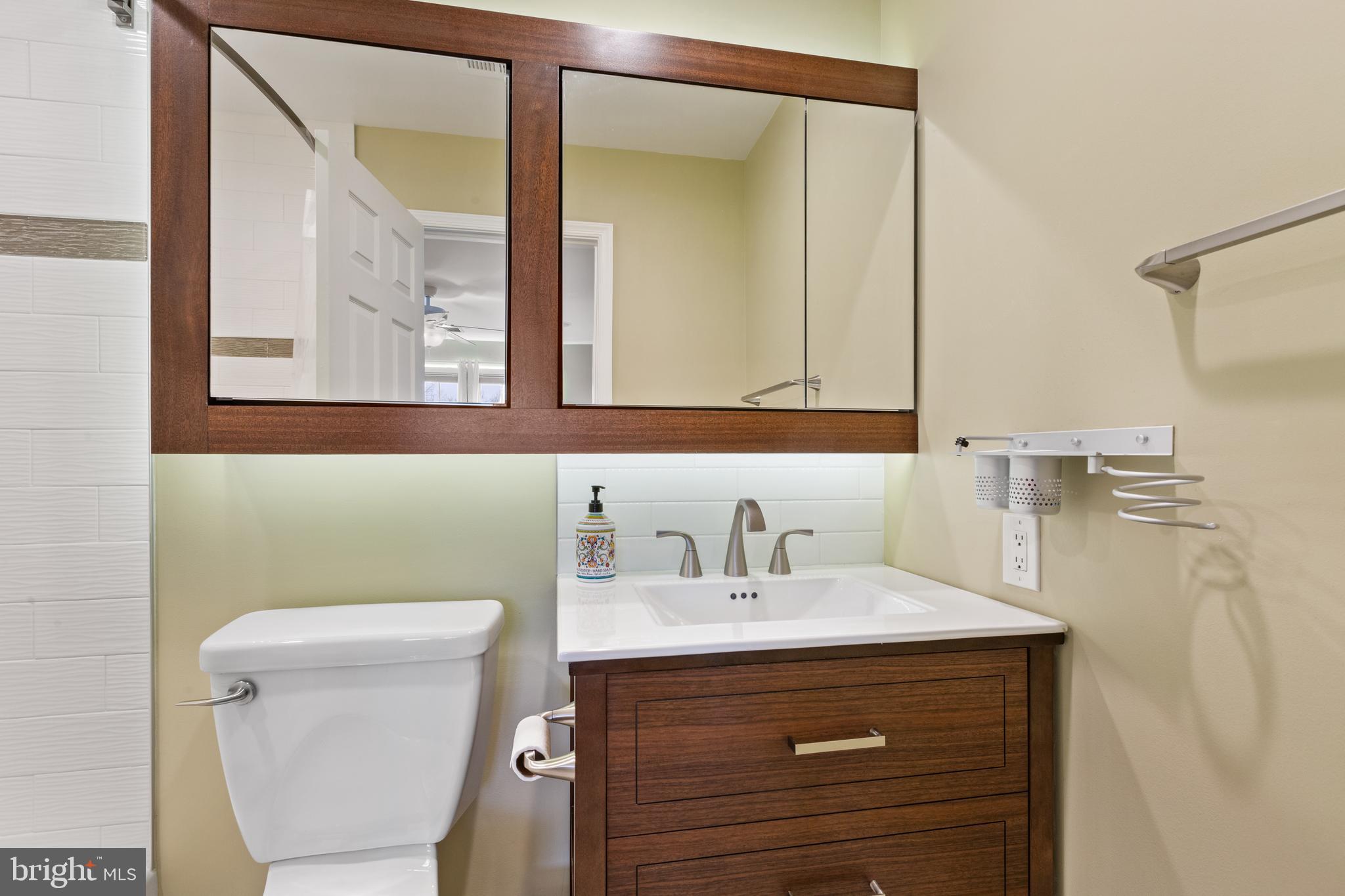 ASHBURN FARM - Residential