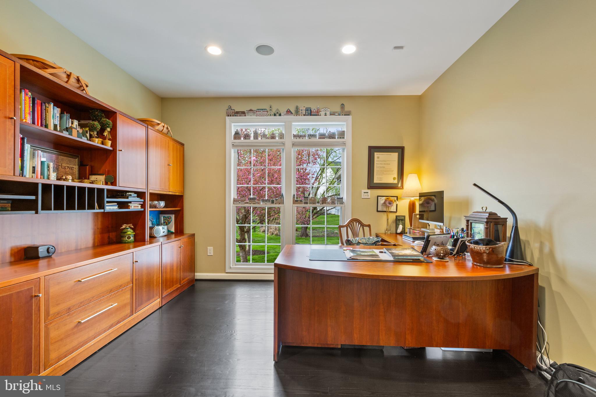 ASHBURN FARM - Residential