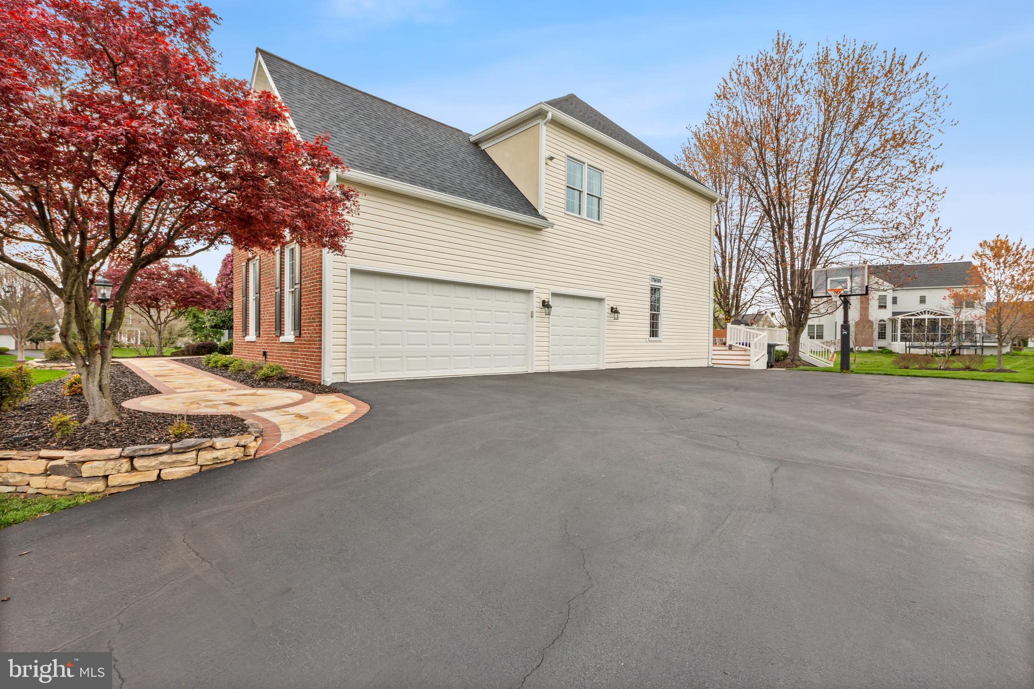 ASHBURN FARM - Residential