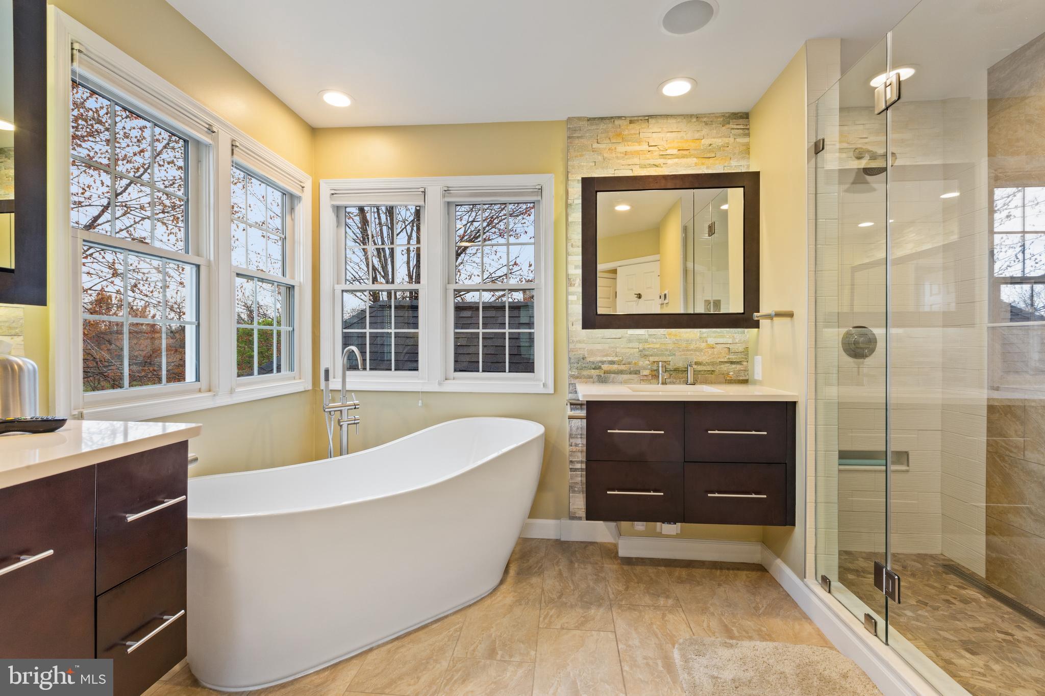 ASHBURN FARM - Residential