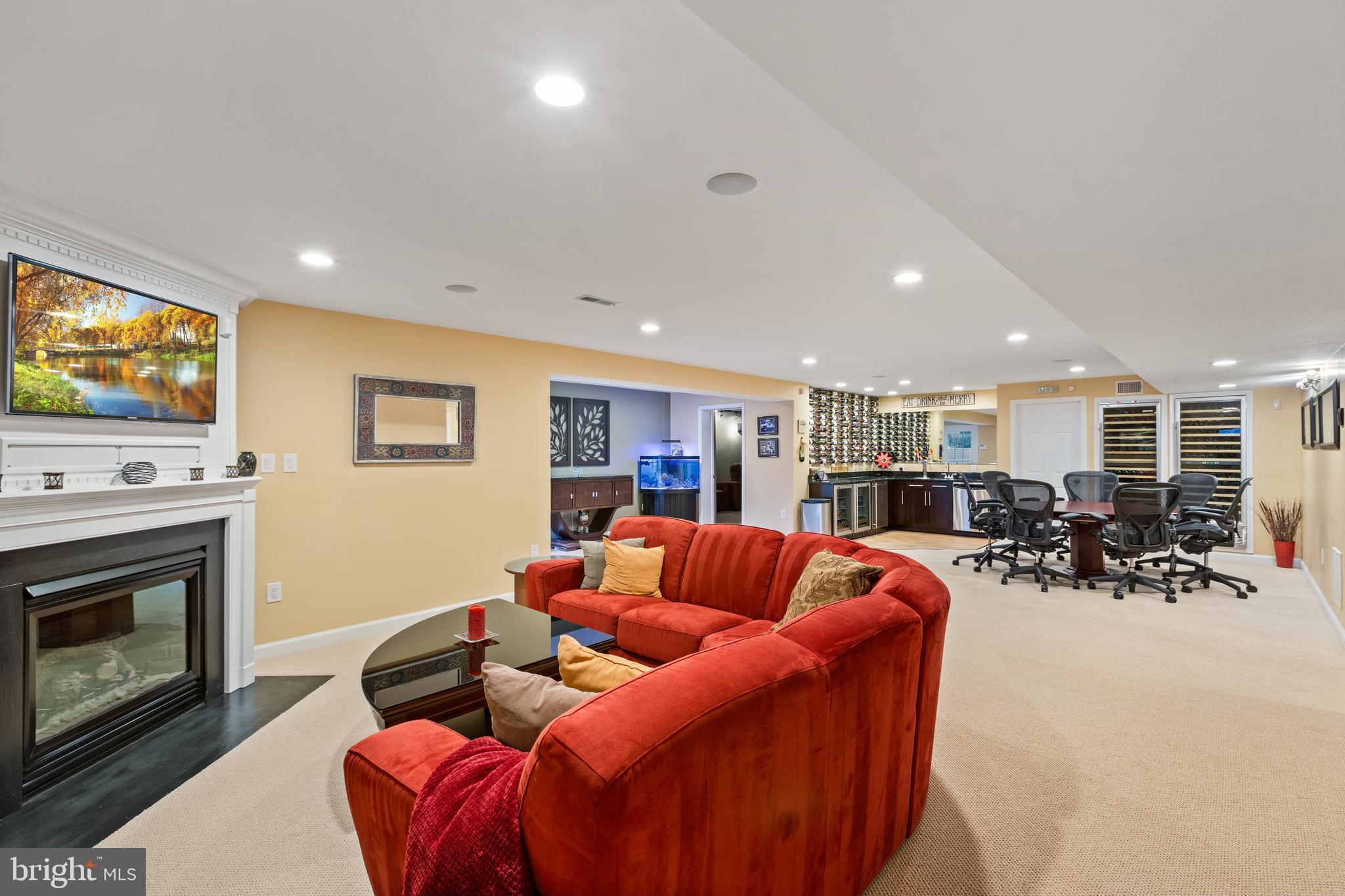 ASHBURN FARM - Residential