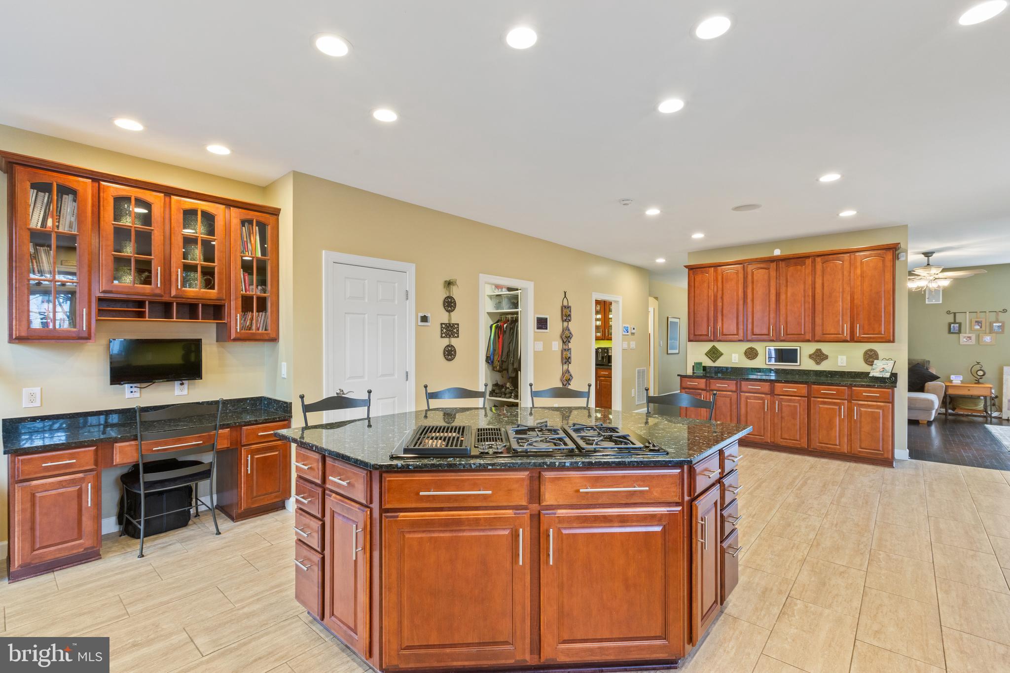 ASHBURN FARM - Residential