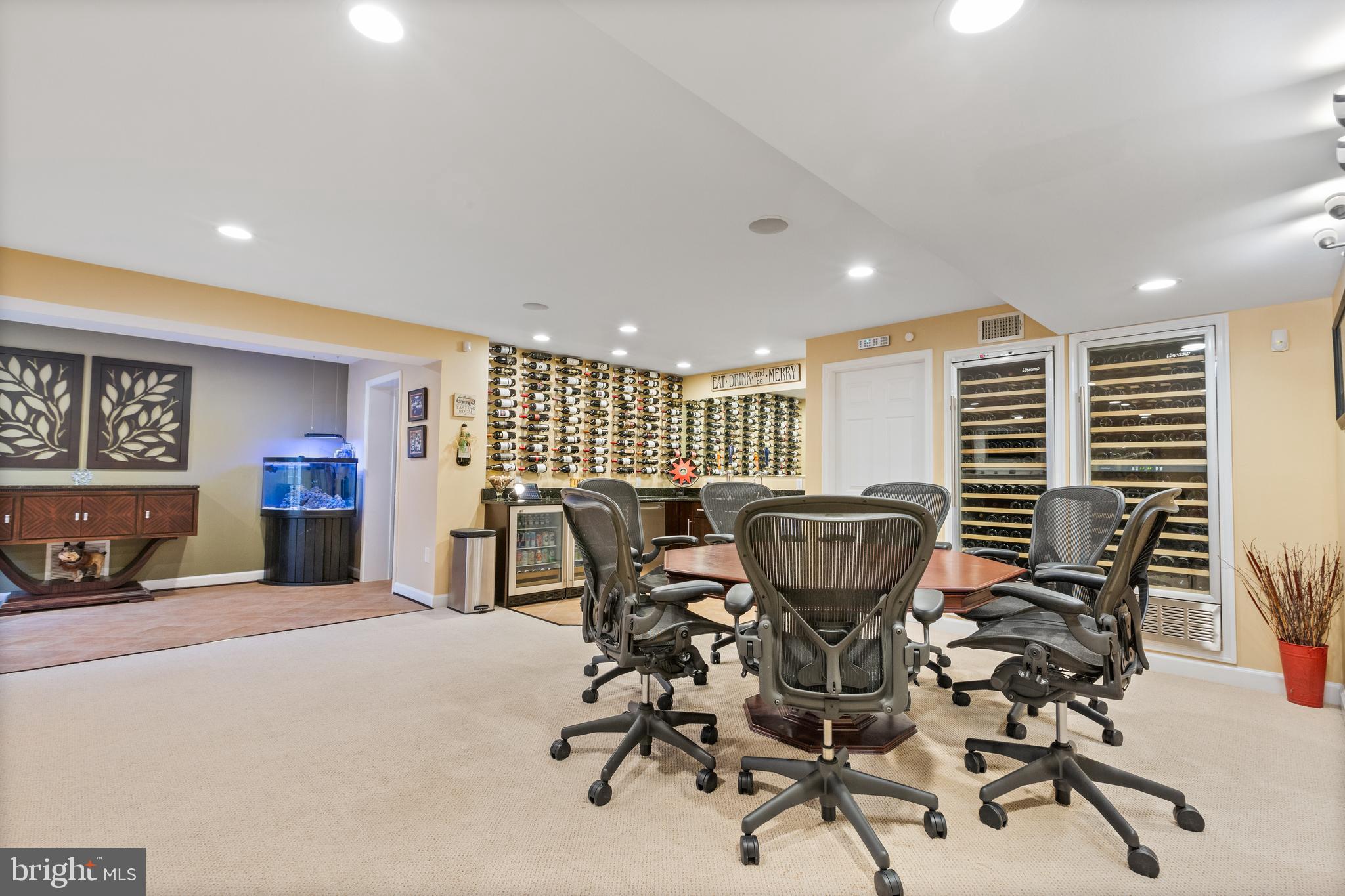 ASHBURN FARM - Residential