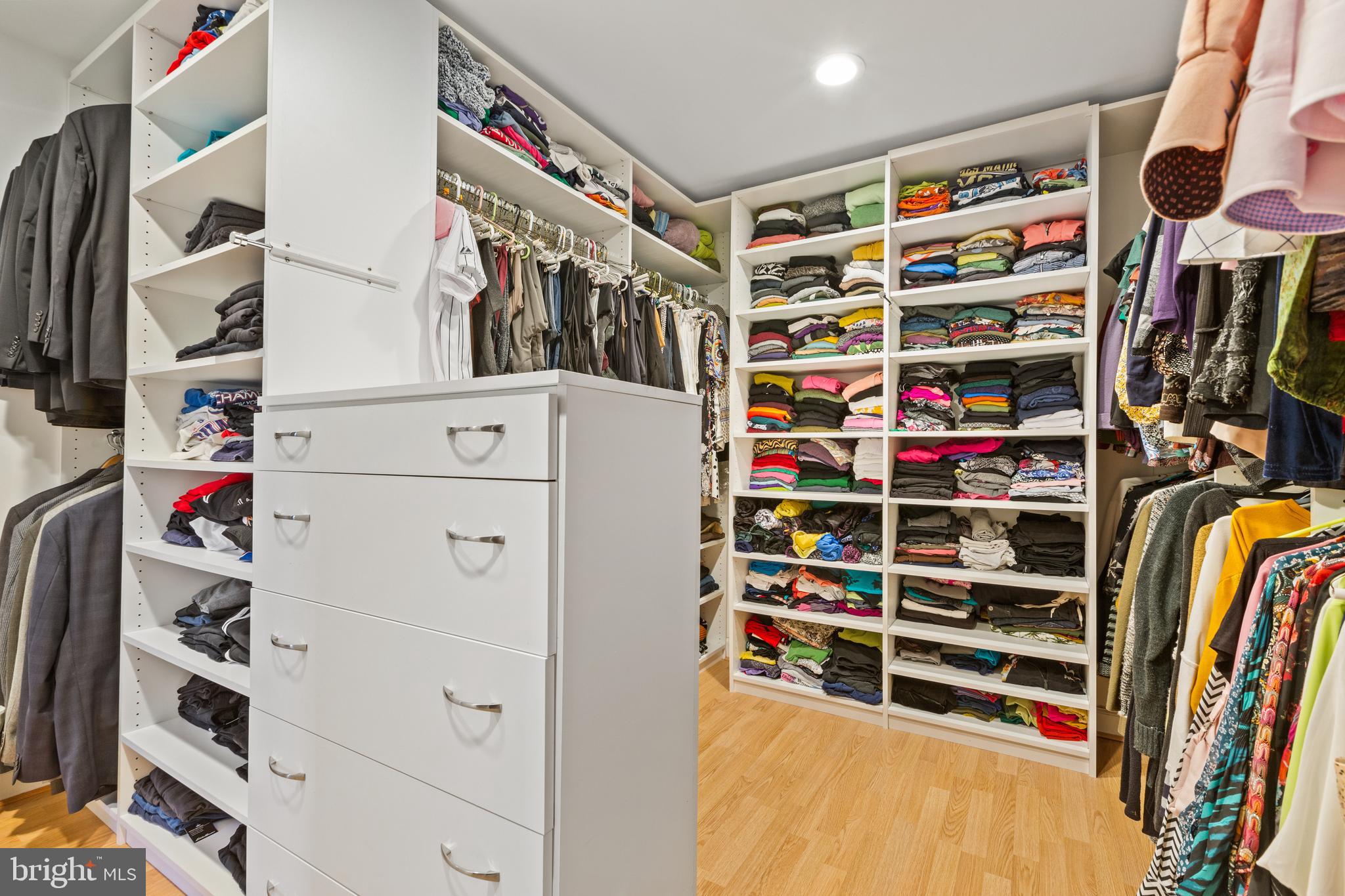 ASHBURN FARM - Residential