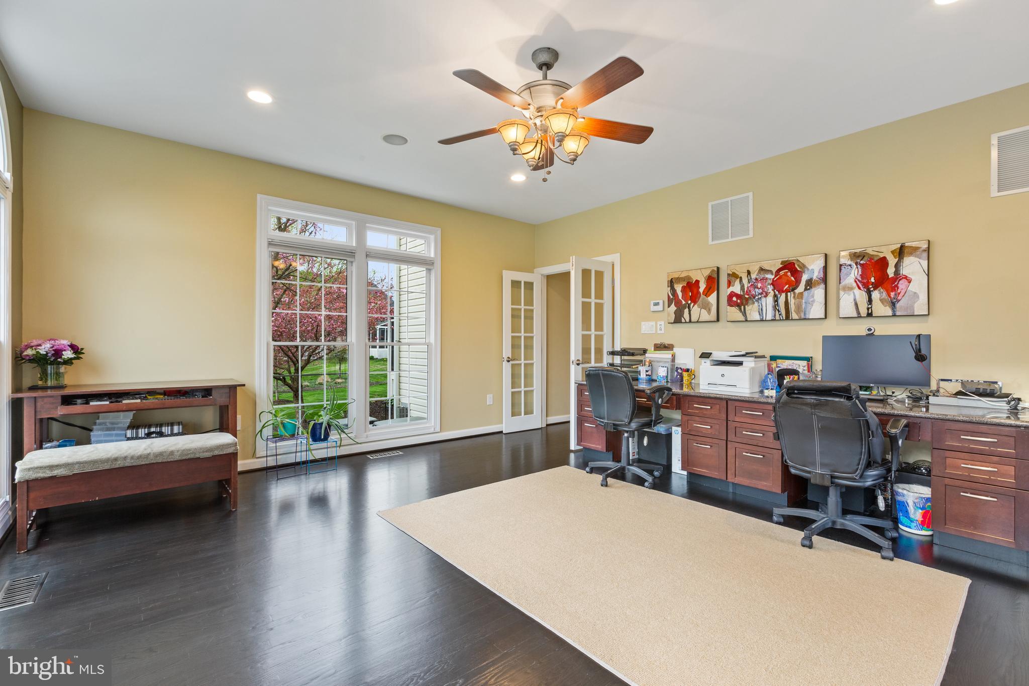 ASHBURN FARM - Residential