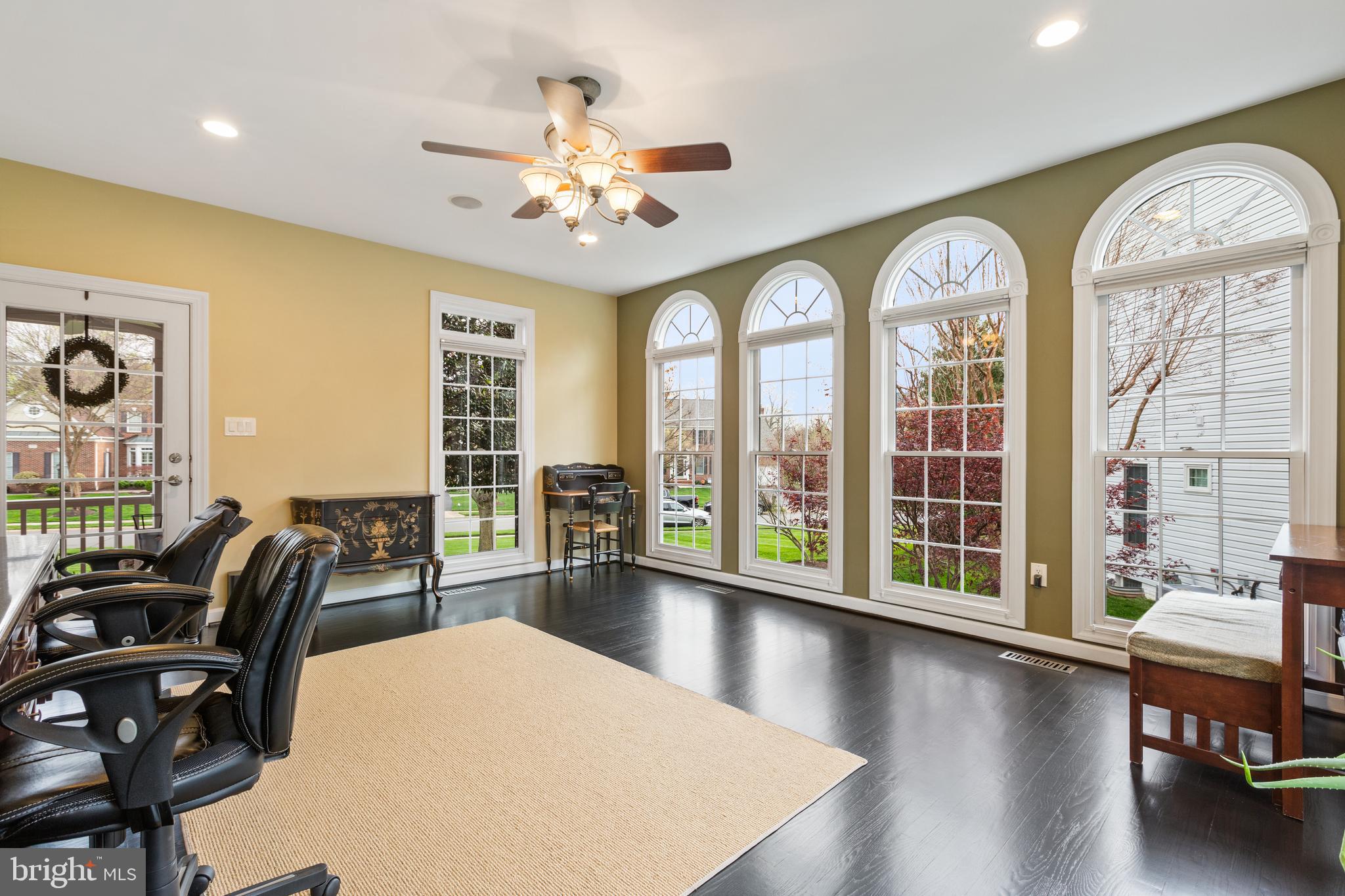 ASHBURN FARM - Residential