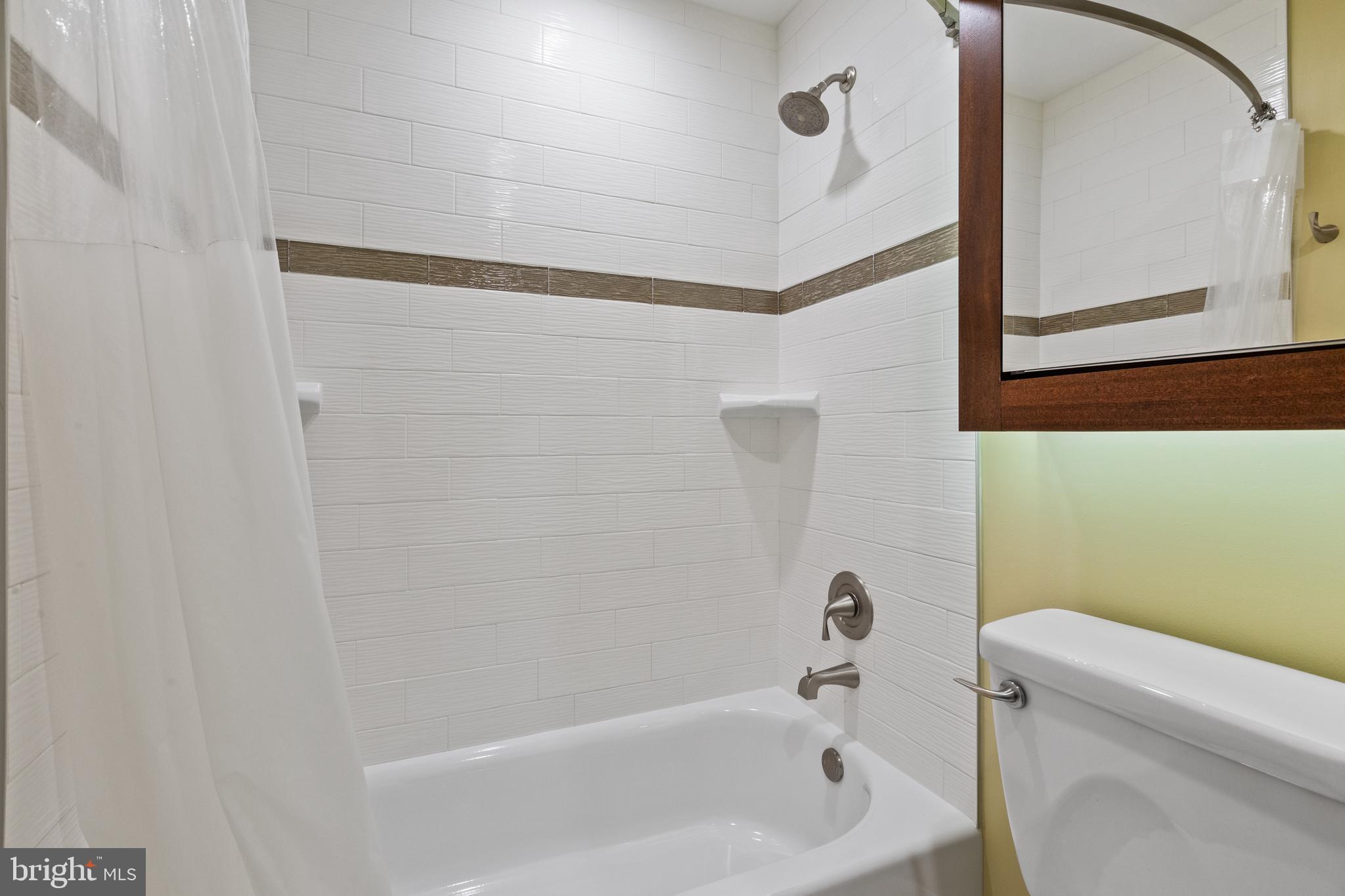 ASHBURN FARM - Residential