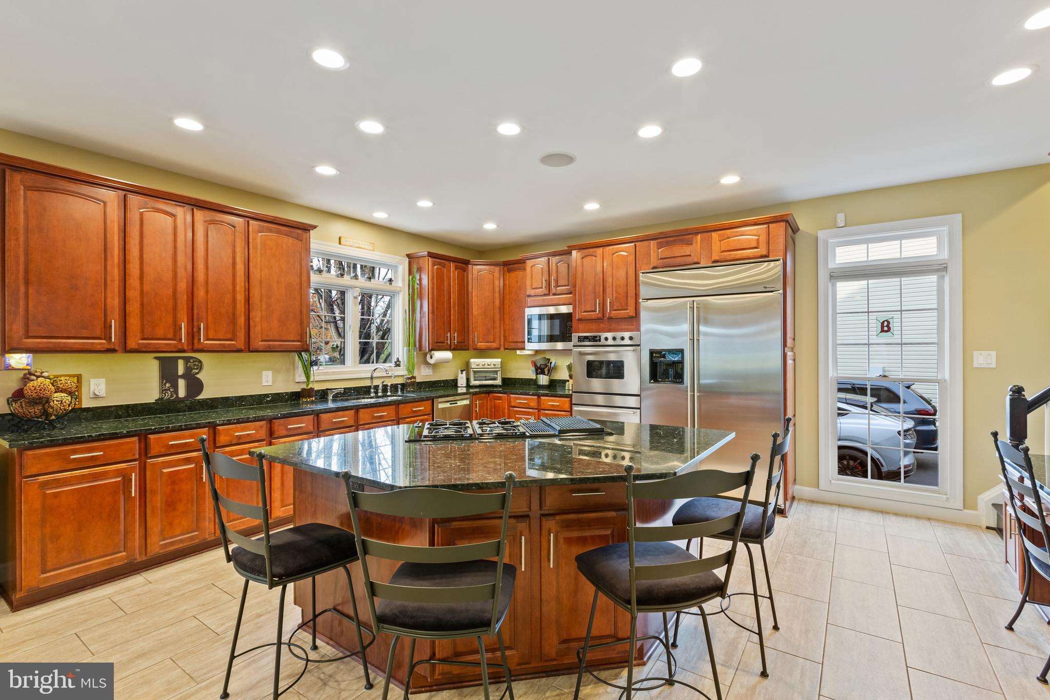 ASHBURN FARM - Residential