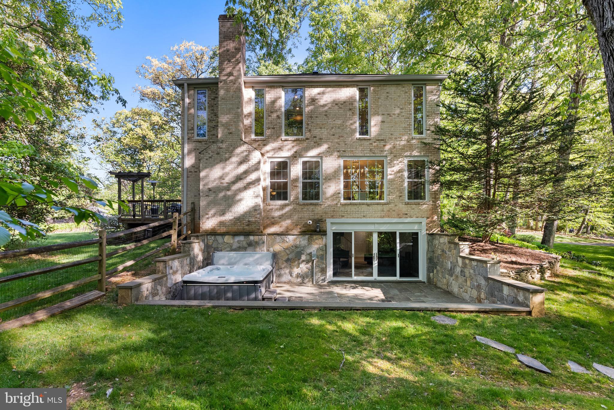 FOX HERITAGE - Residential