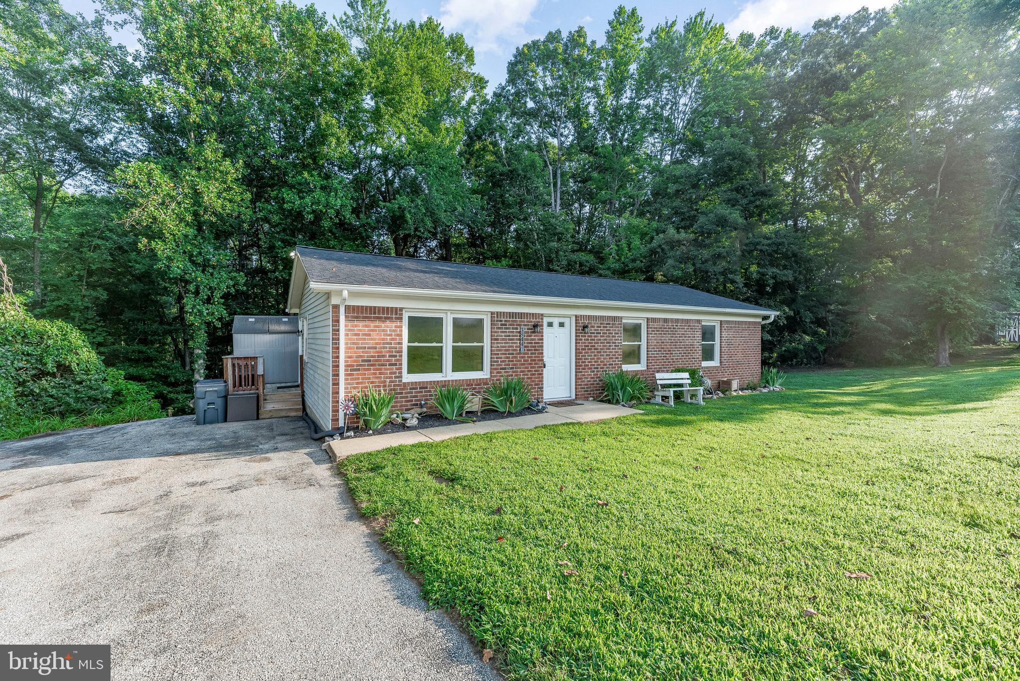 38440 LAUREL RIDGE COURT