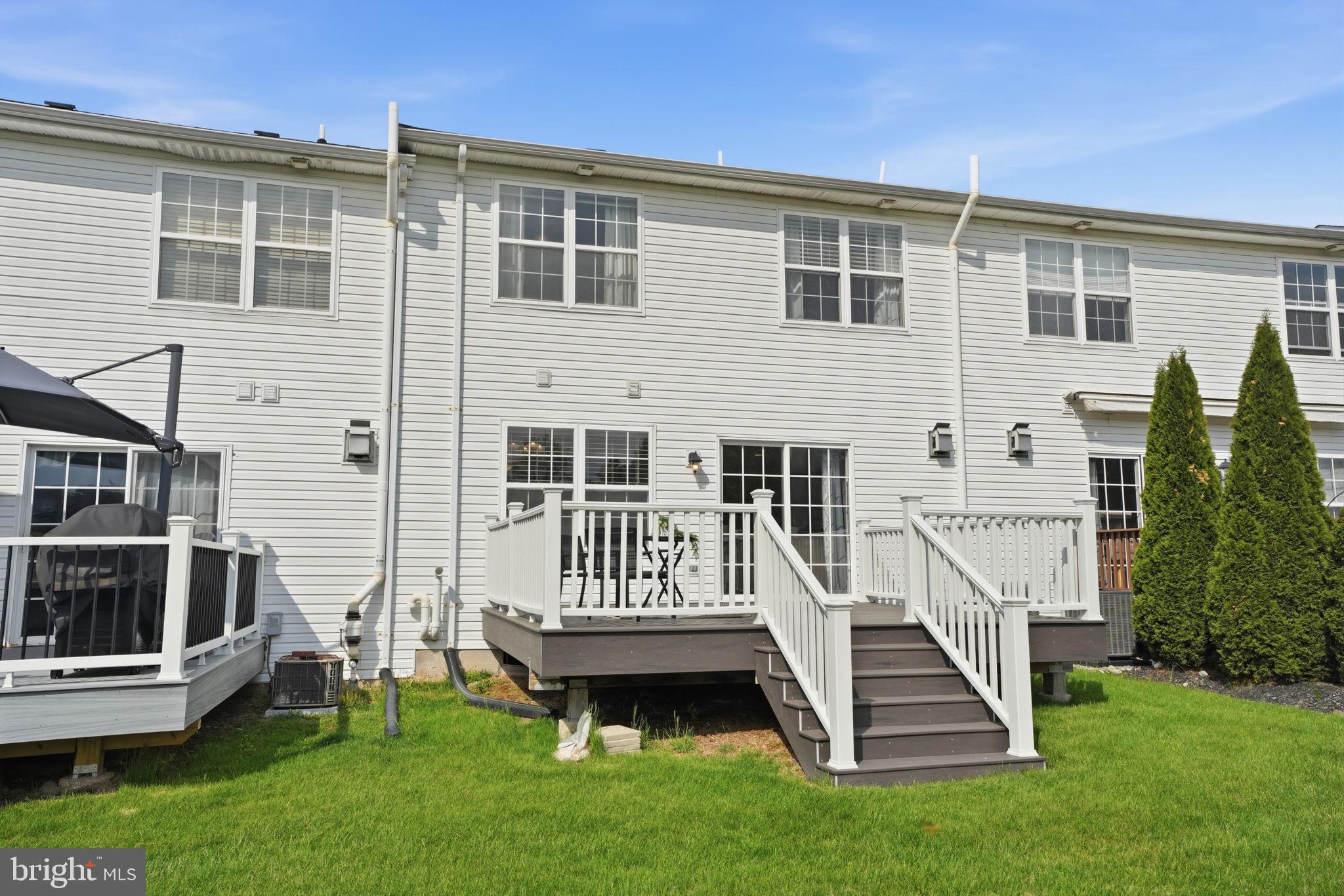 SUMMER LEA - Residential