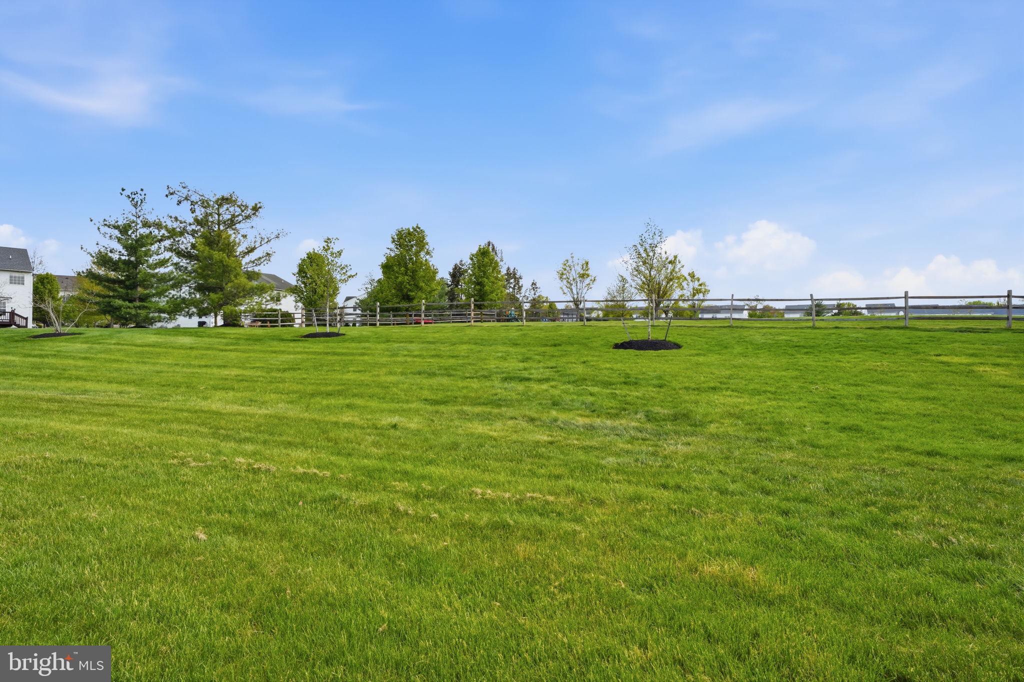 SUMMER LEA - Residential